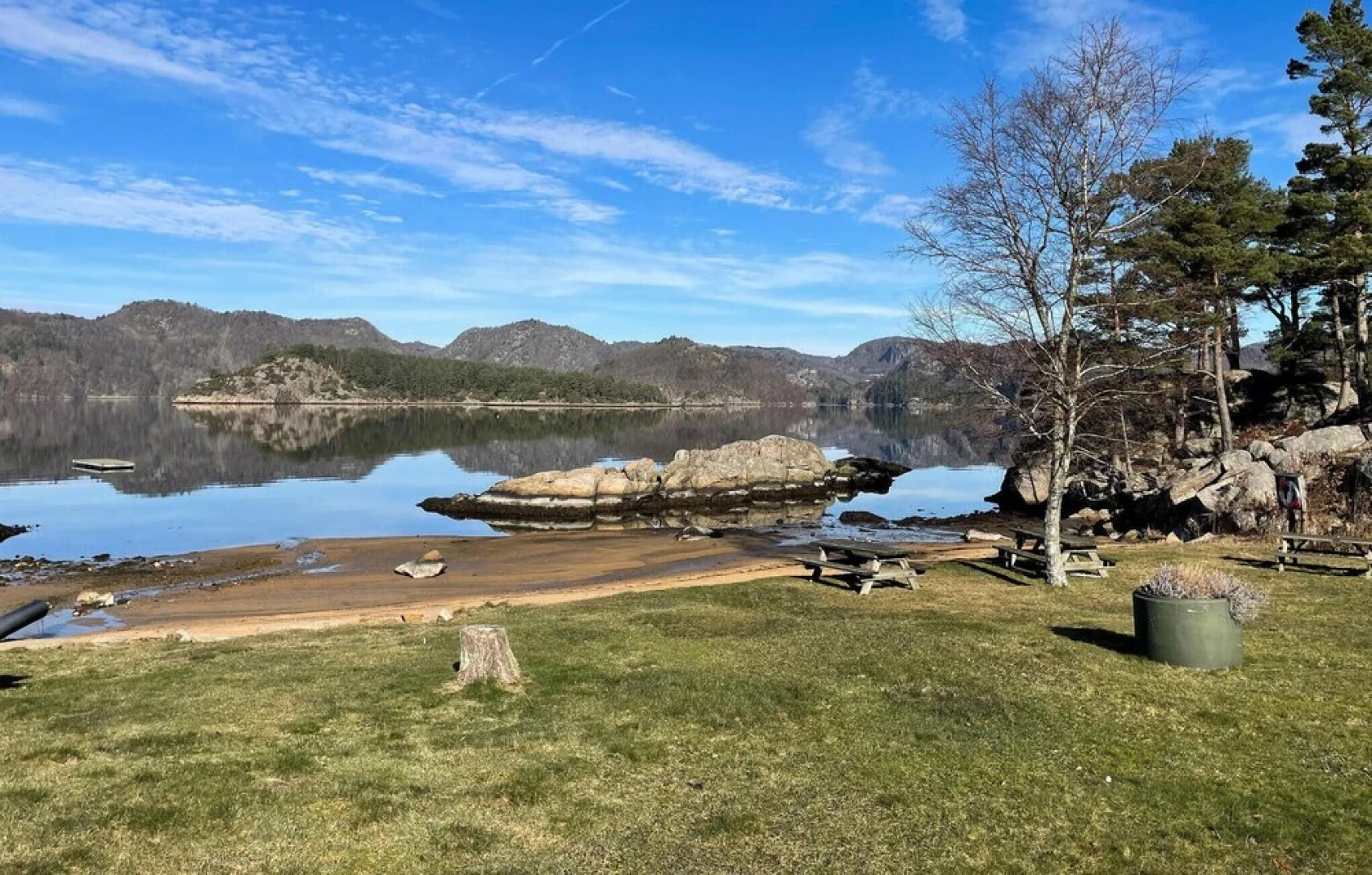 Stunning Home in Spangereid With Wifi and 4 Bedrooms