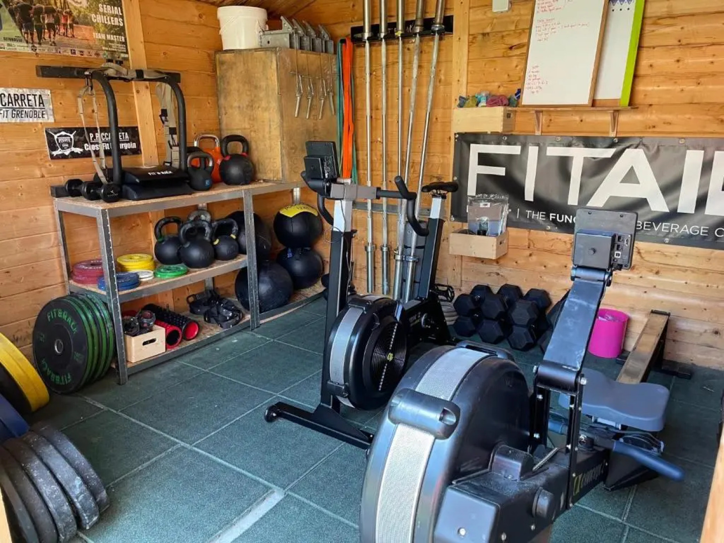 La Wodapalousa, Surf & Crossfit Guesthouse, 800m from Beach