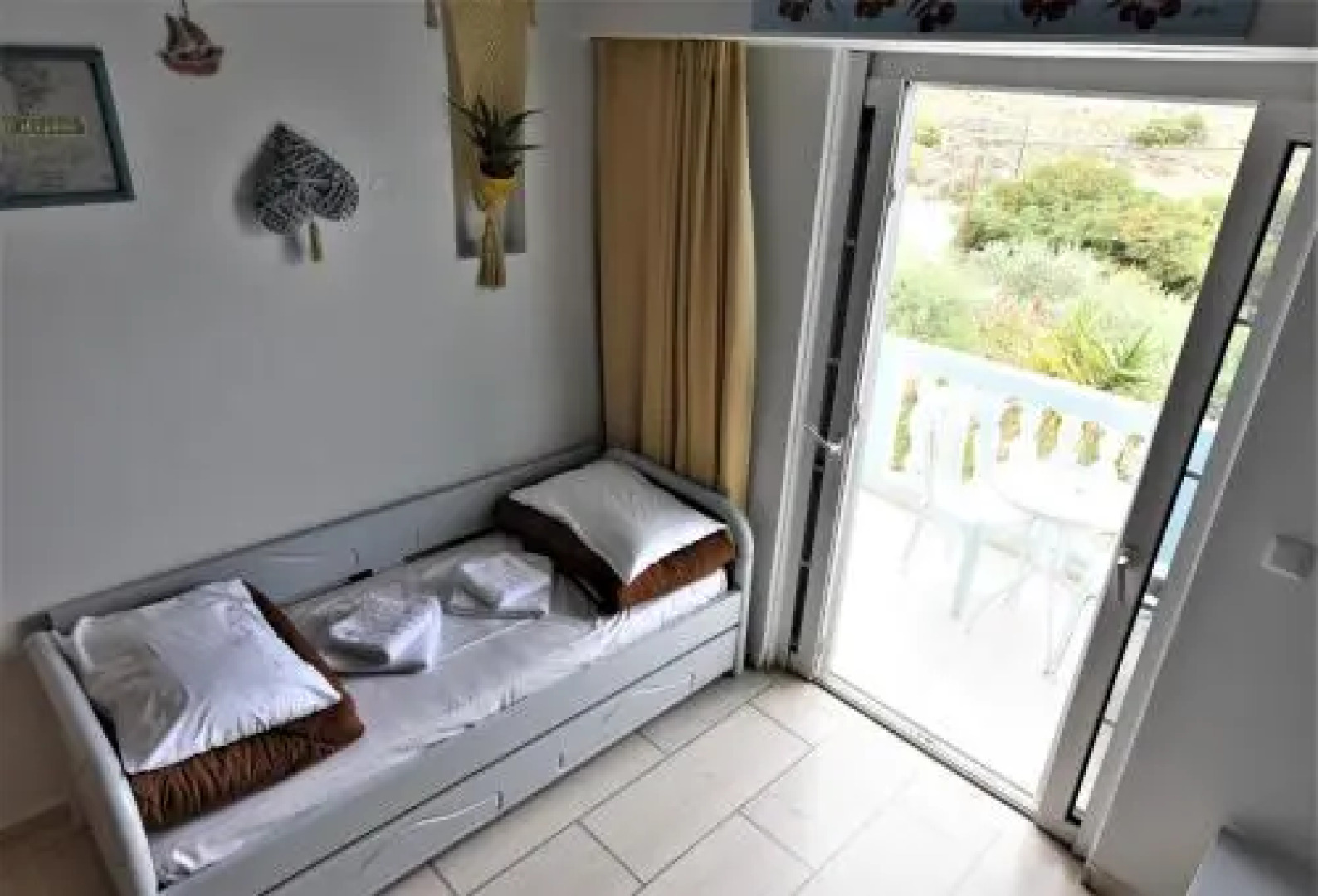 Meraki Apartments and Studios