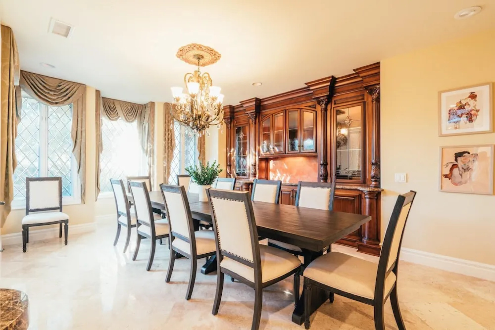 Oak Manor - Callaway