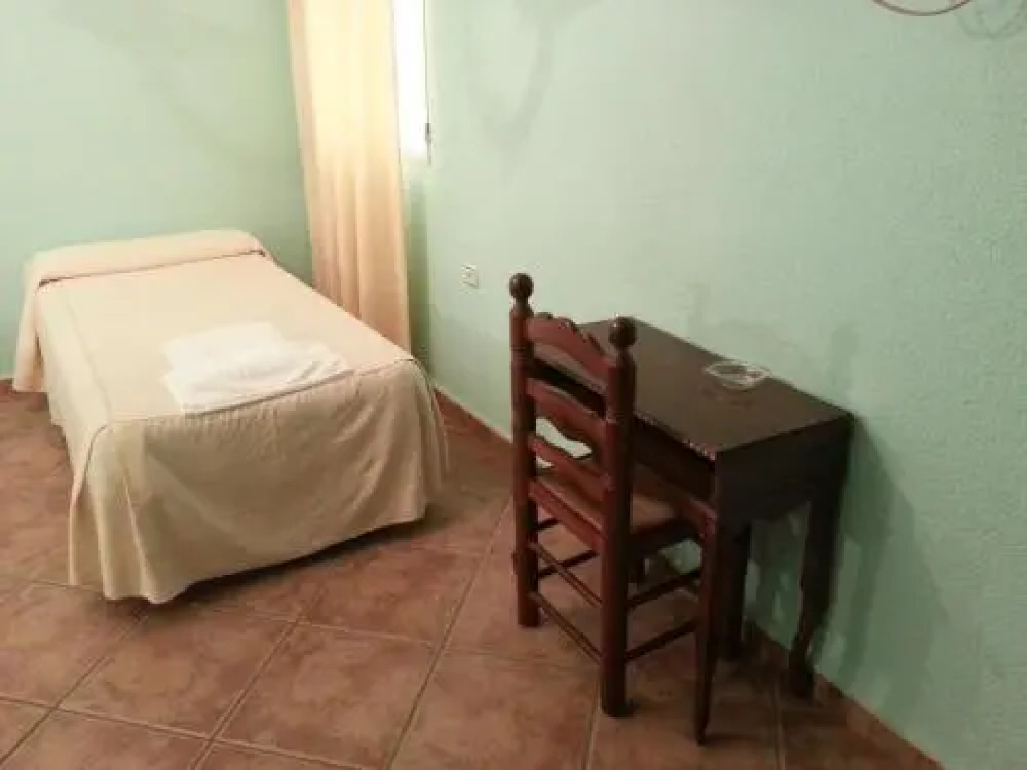 Hostal Restaurante El Cazador