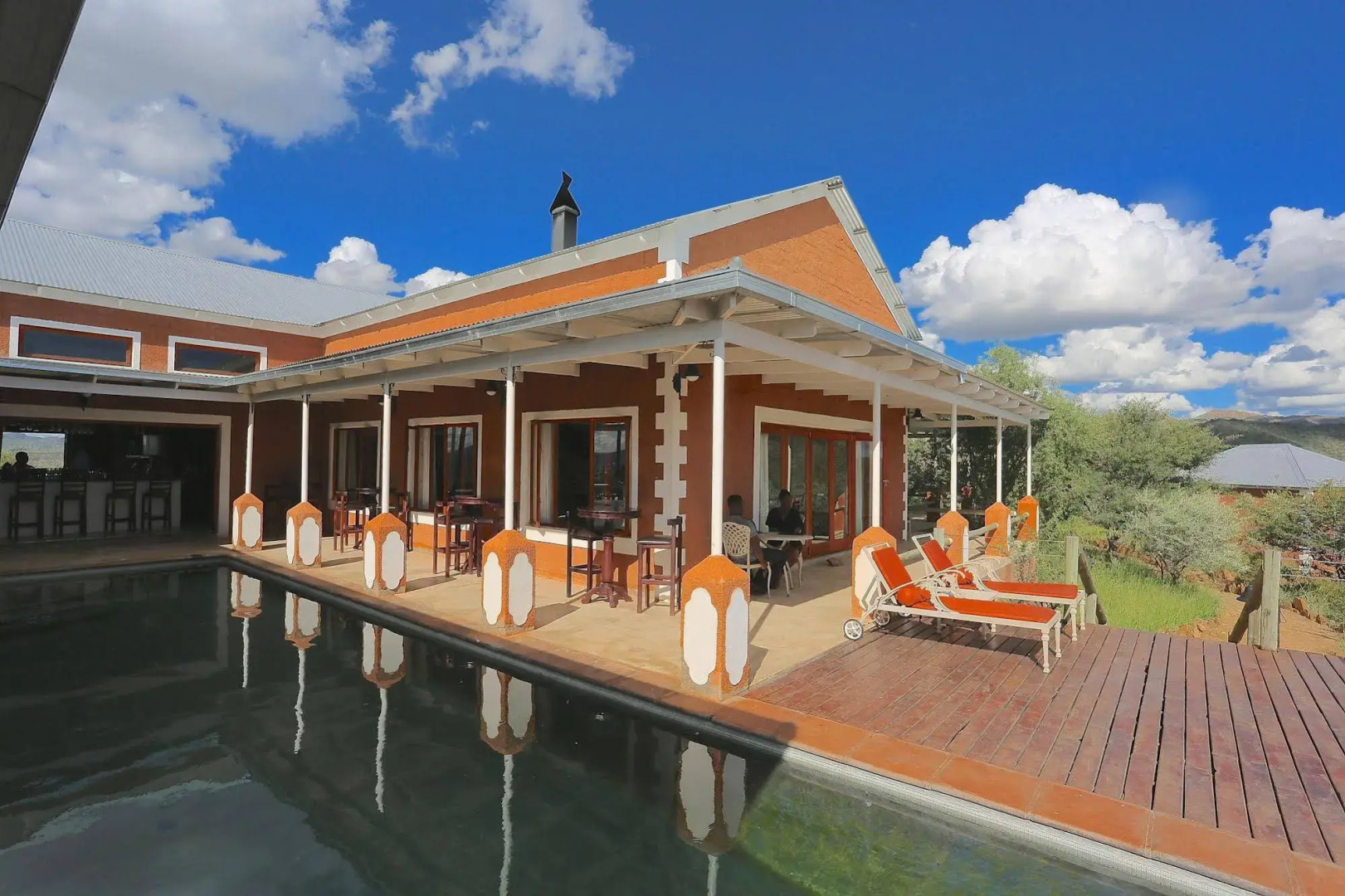 River Crossing Lodge