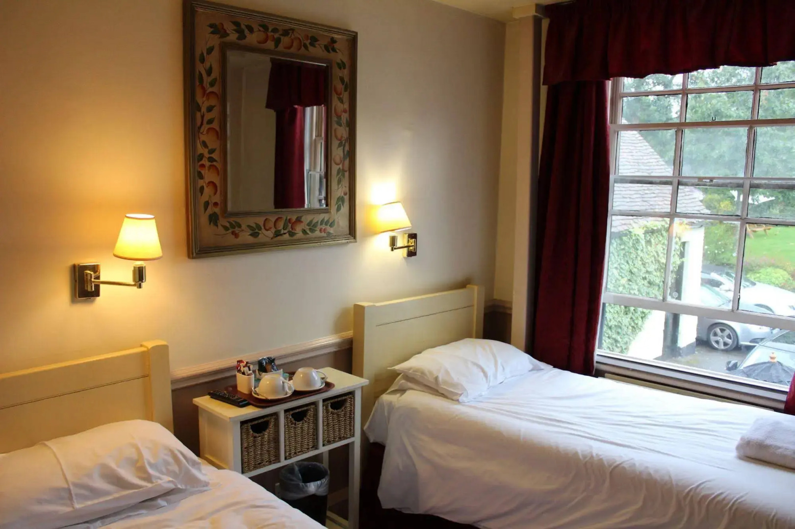 The Whyte Harte Hotel - Inn