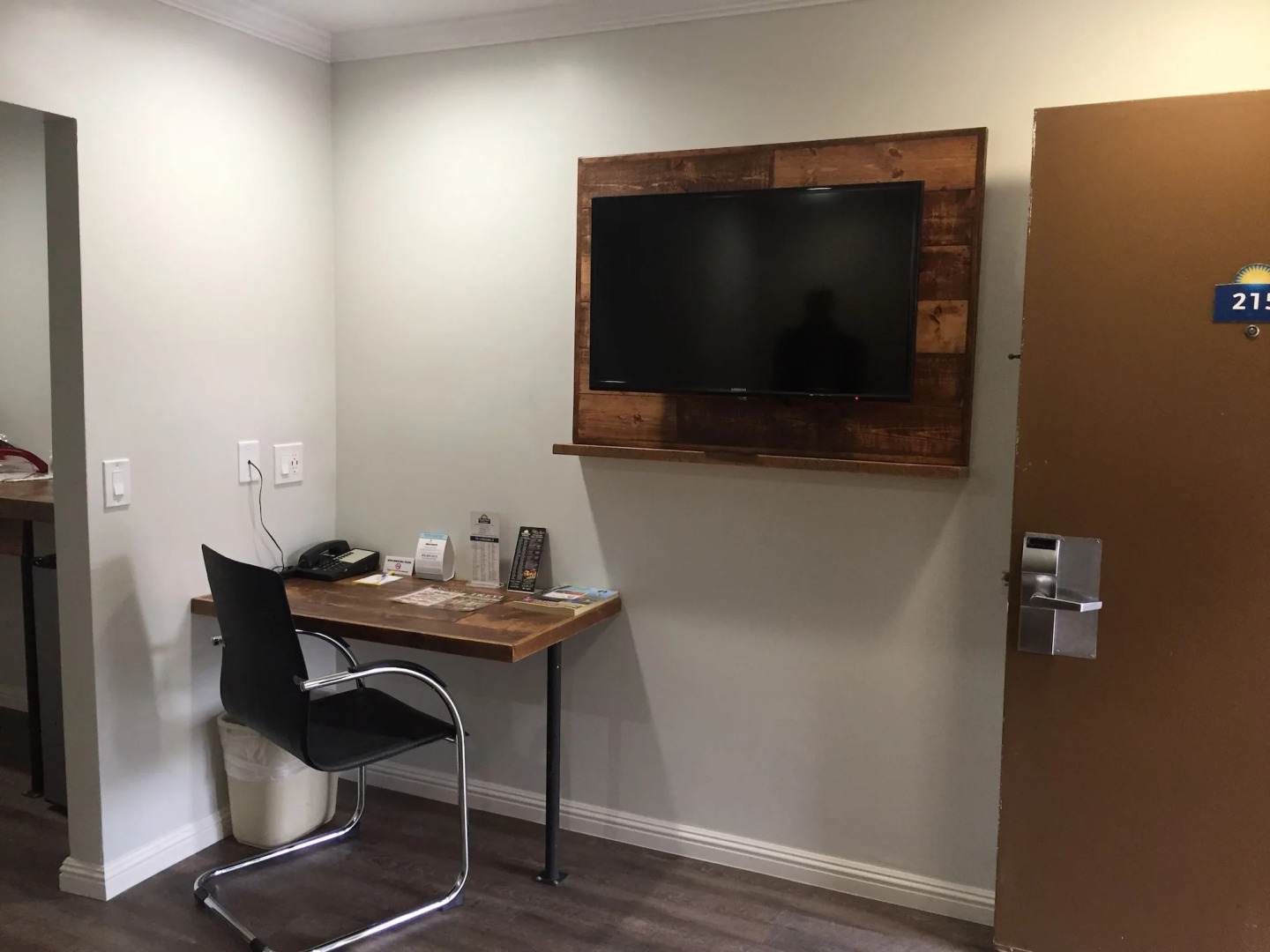 Days Inn and Suites San Diego SDSU