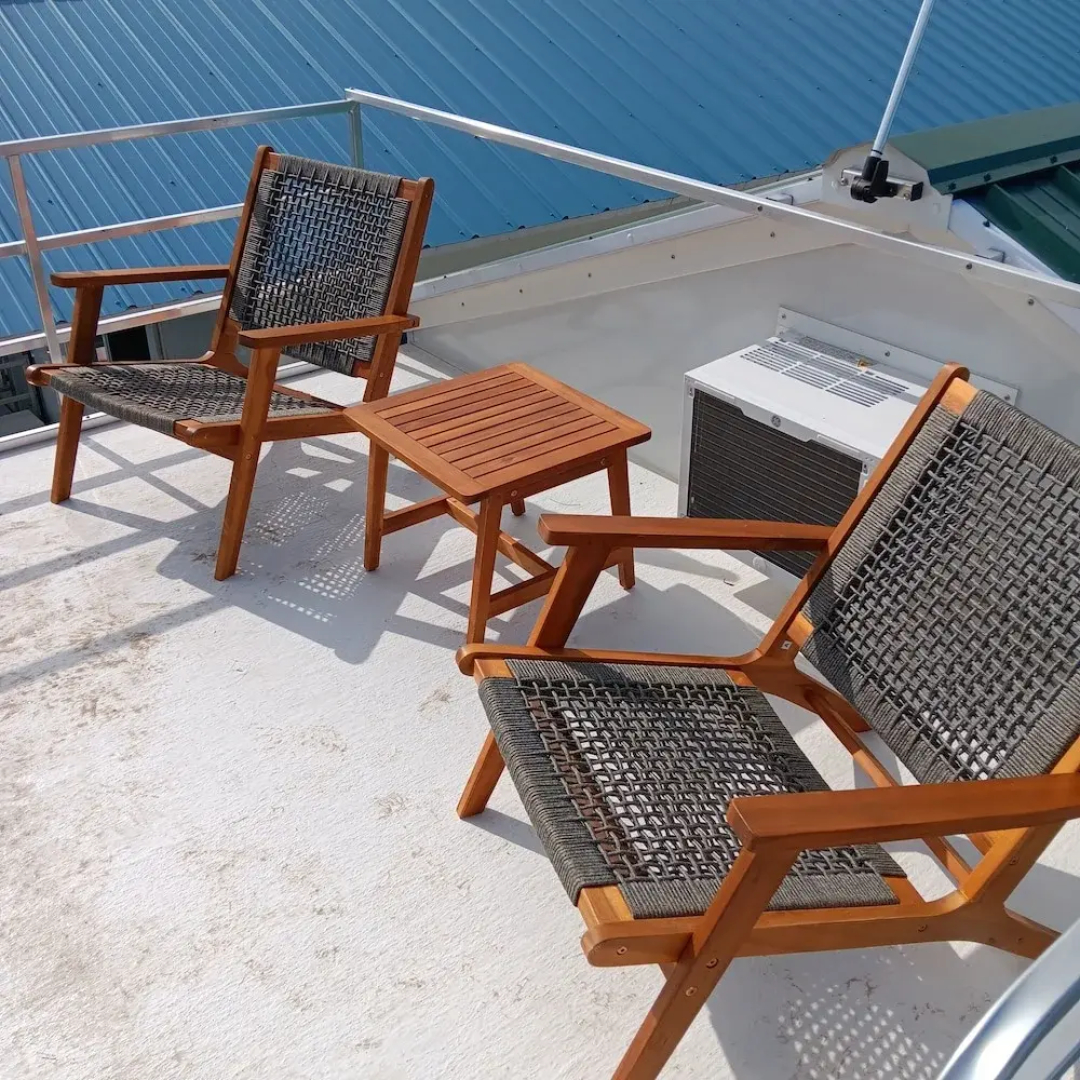 Aqua Lodges at Hurricane Hole Marina