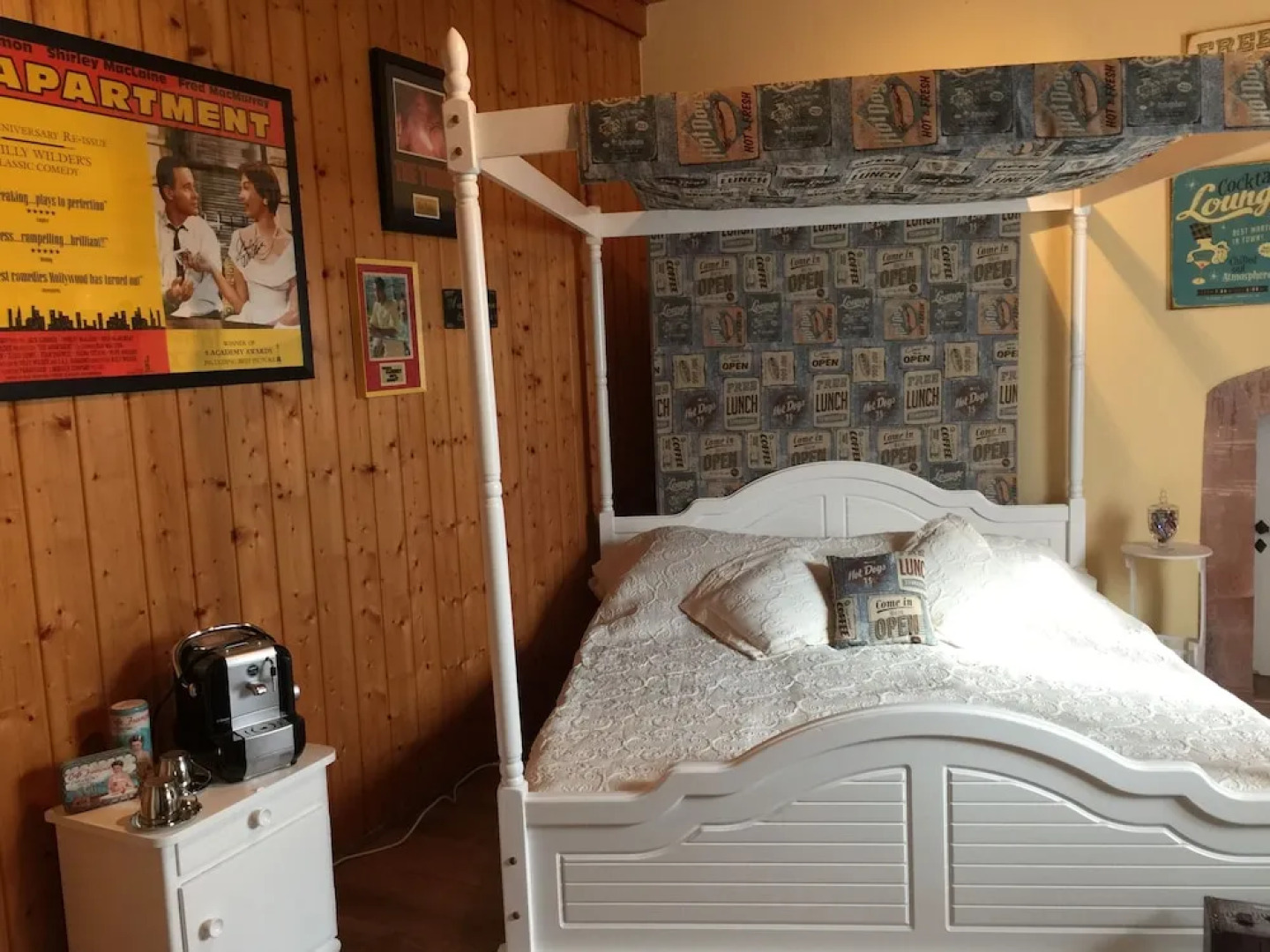 Bed & Breakfast Castle Hollywood