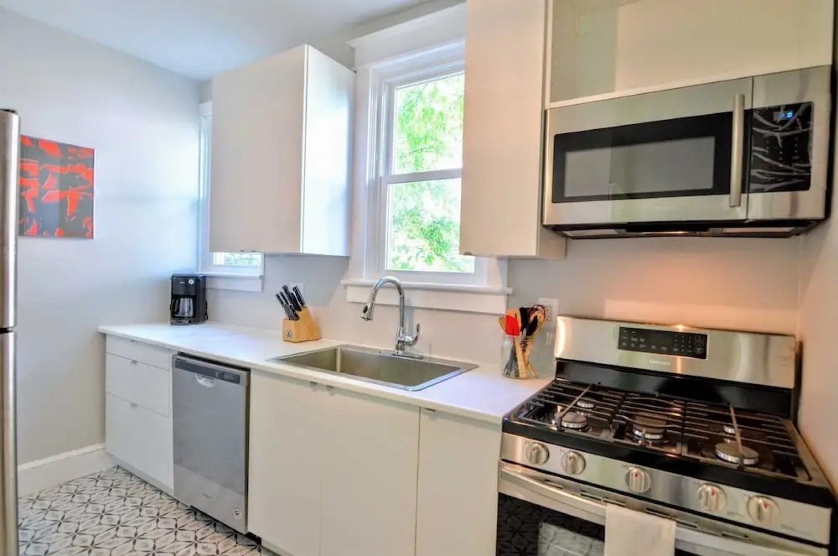 16 Cleveland Ave 2 Bedroom Home