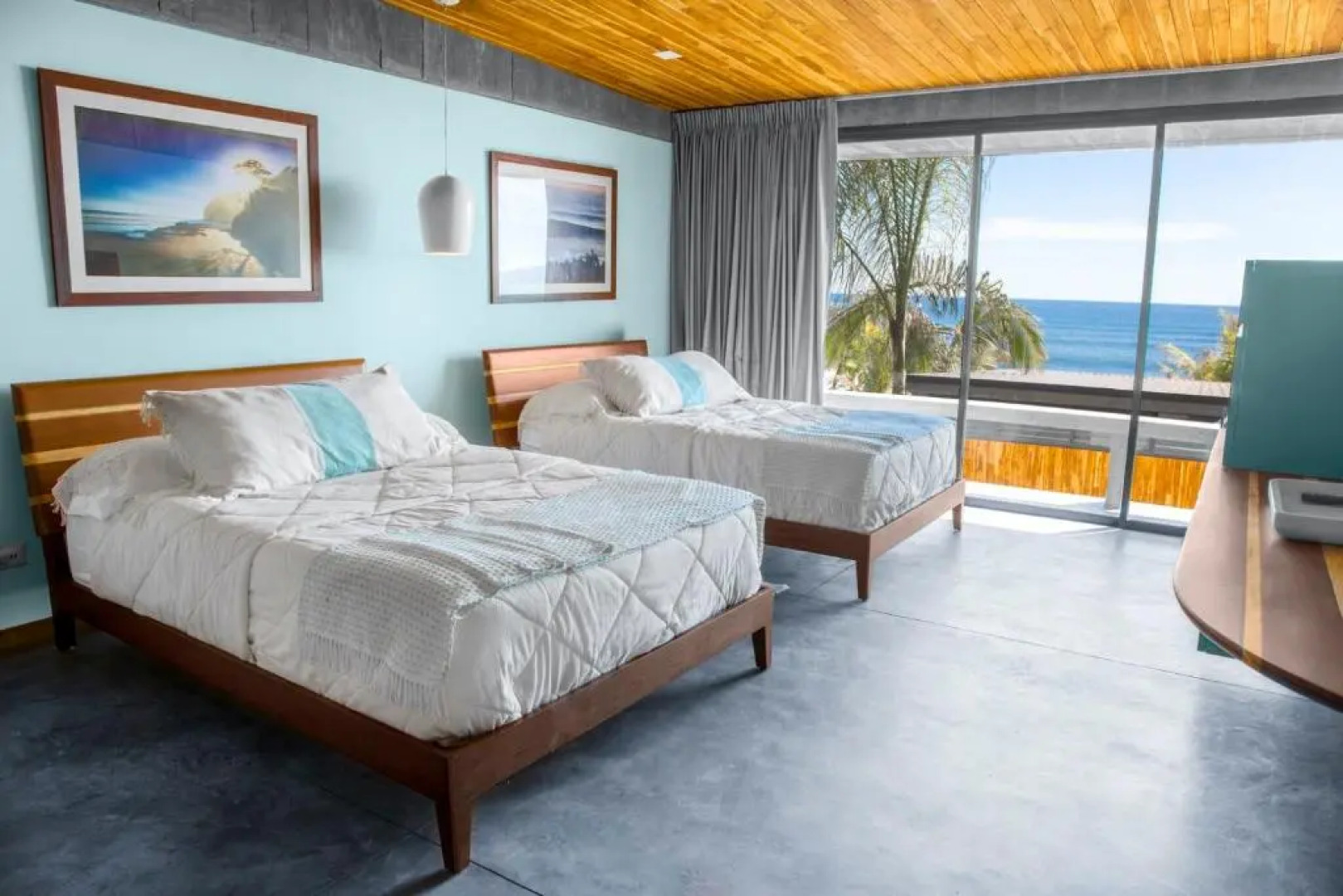 Puro Surf Hotel and Academy