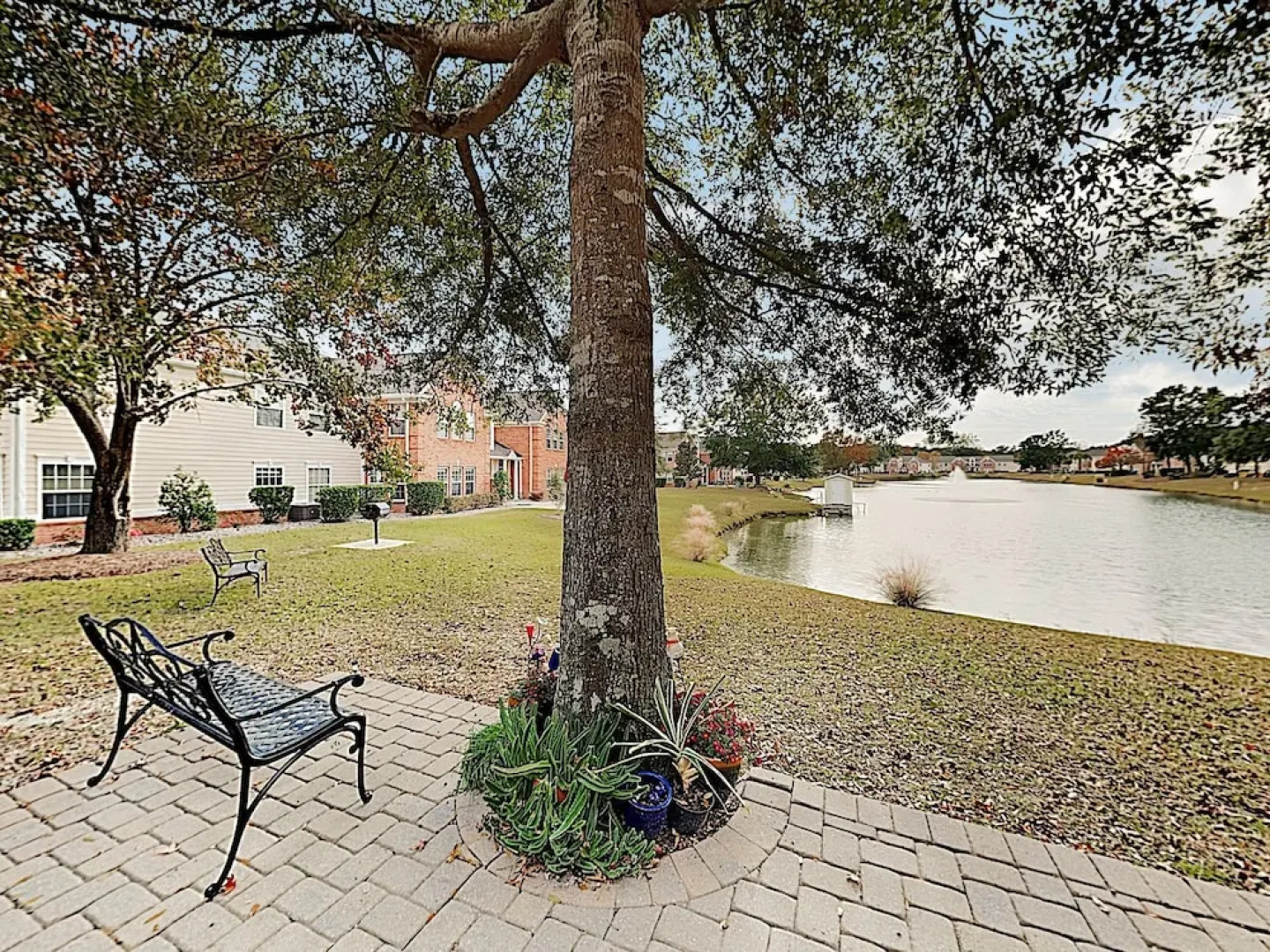 Charming Coastal Haven w/ Amazing Locale townhouse