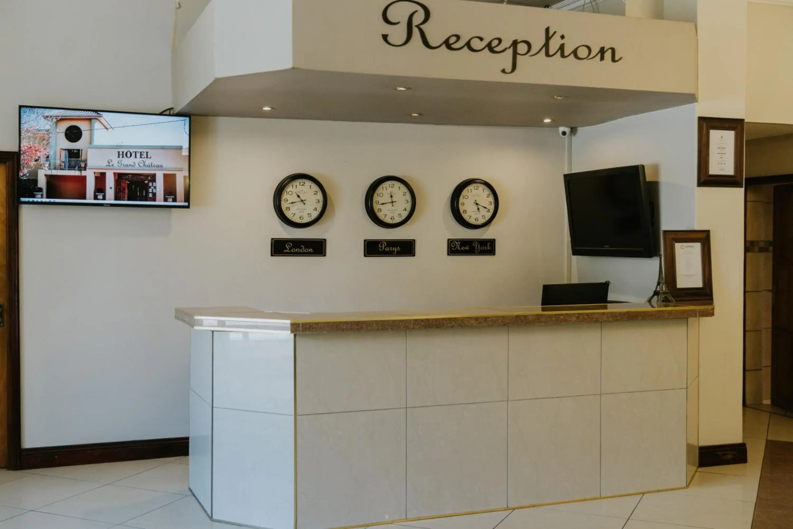 Le Grand Chateau Hotel