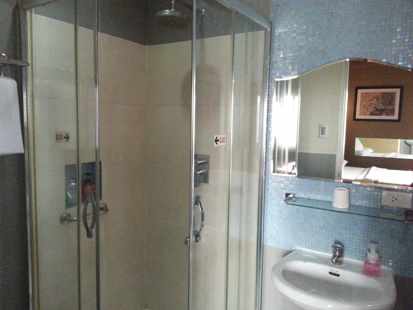 Mariposa Budget Hotel - Taytay