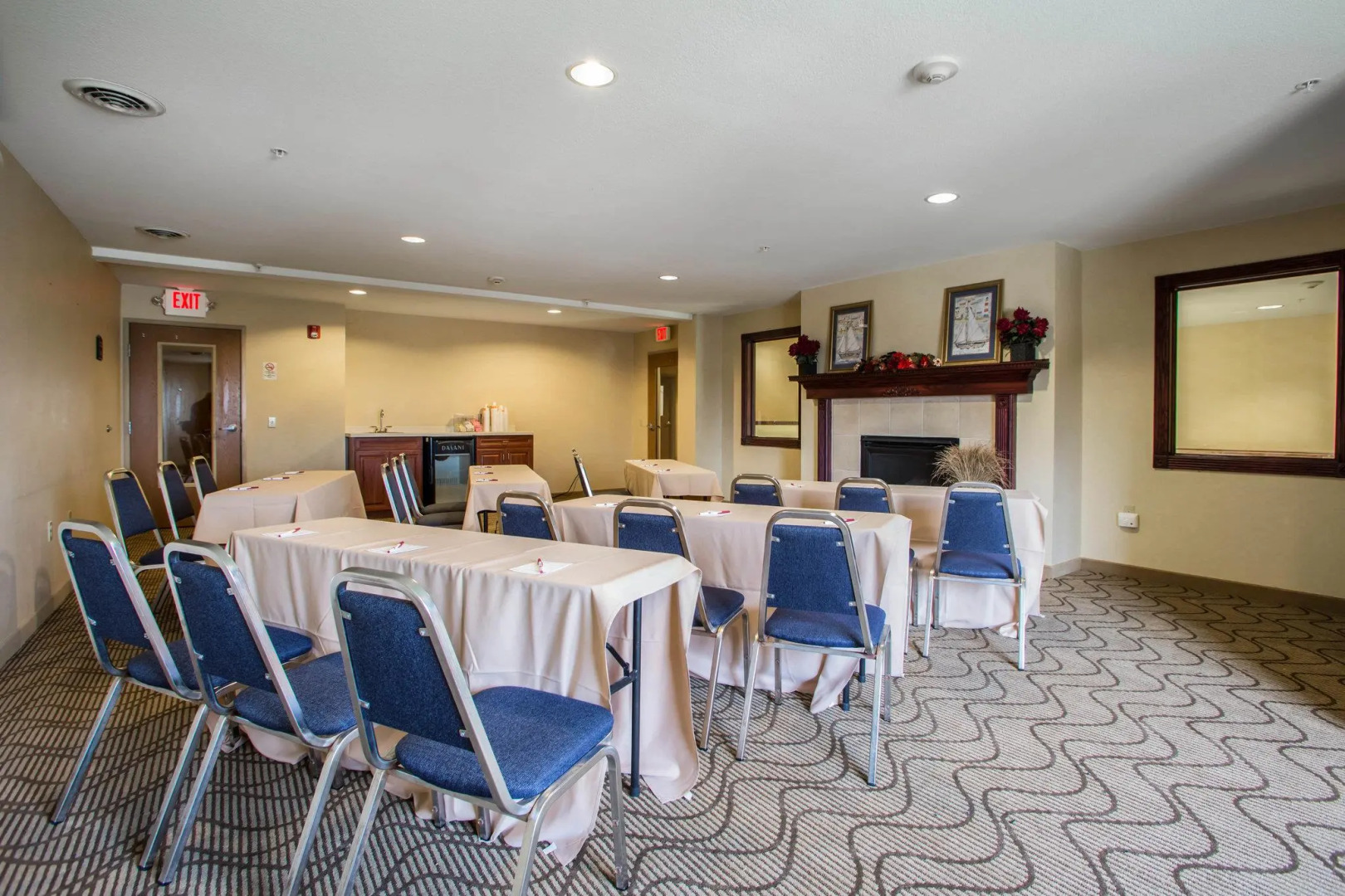 Comfort Suites Lake Geneva East