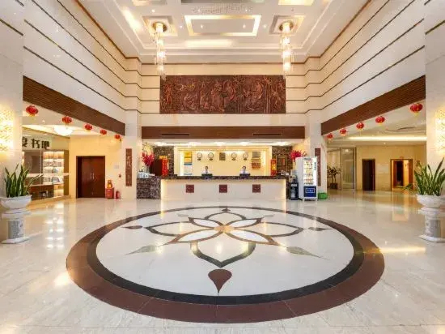 Friendly Hotel (Shaoguan Nanhua Temple)