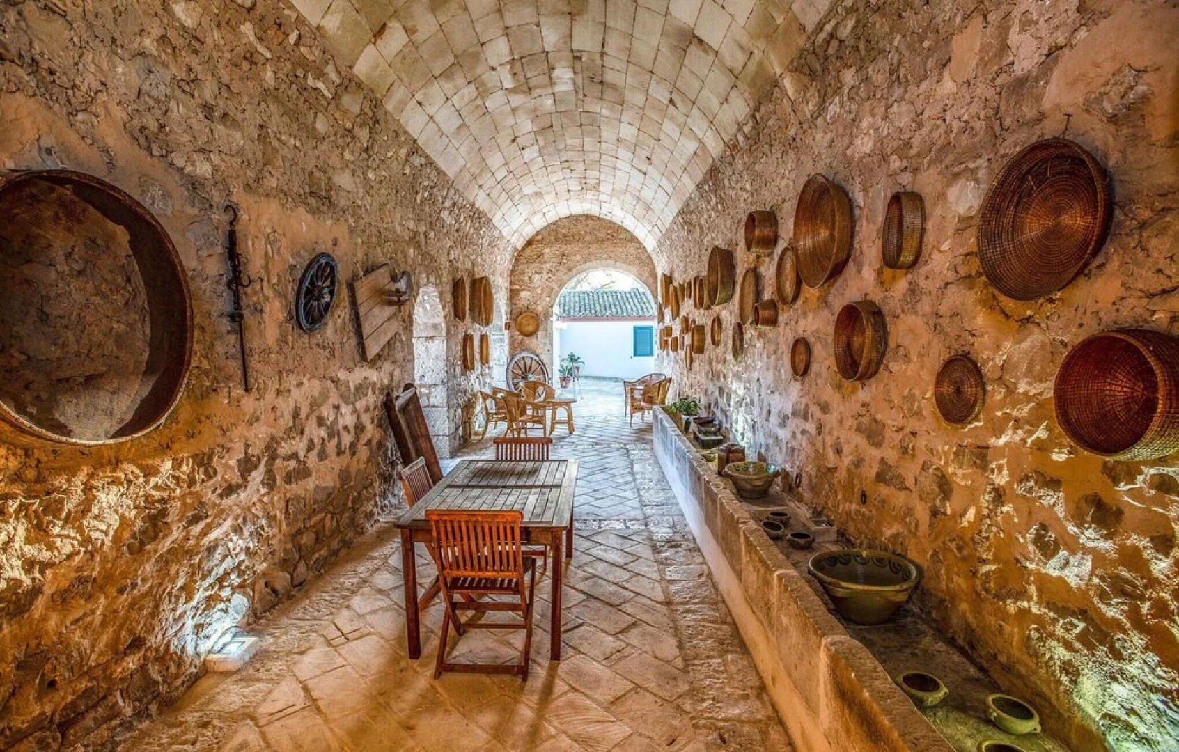 Amazing Home in Ragusa With Wifi, 4 Bedrooms and Outdoor Swimming Pool