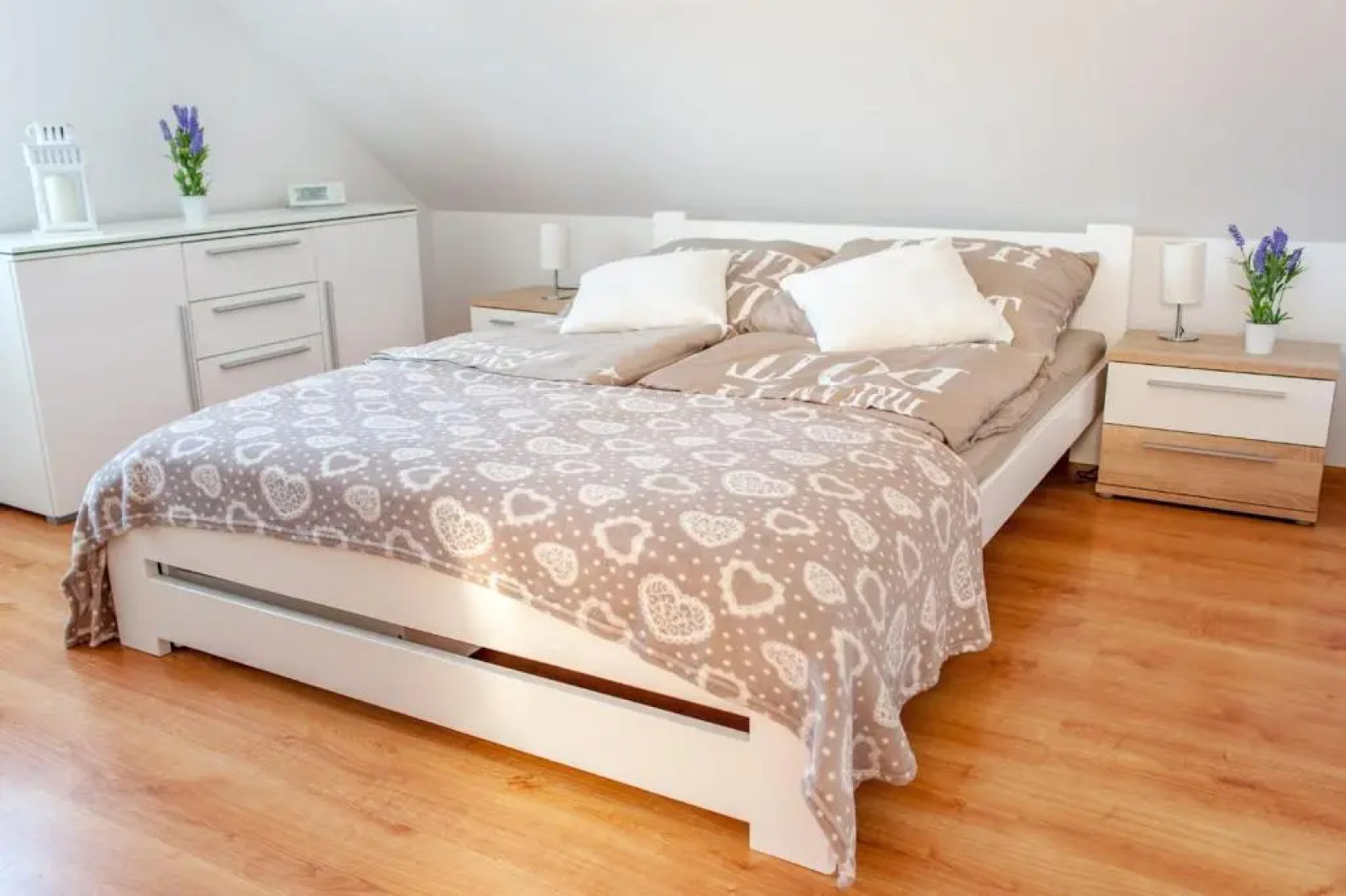 DomekTomek z kominkiem i ogrodem 1000m