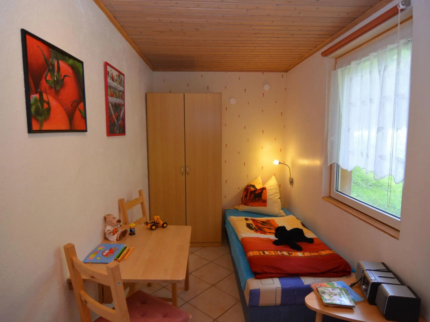 Cosy Apartment With Covered Porch