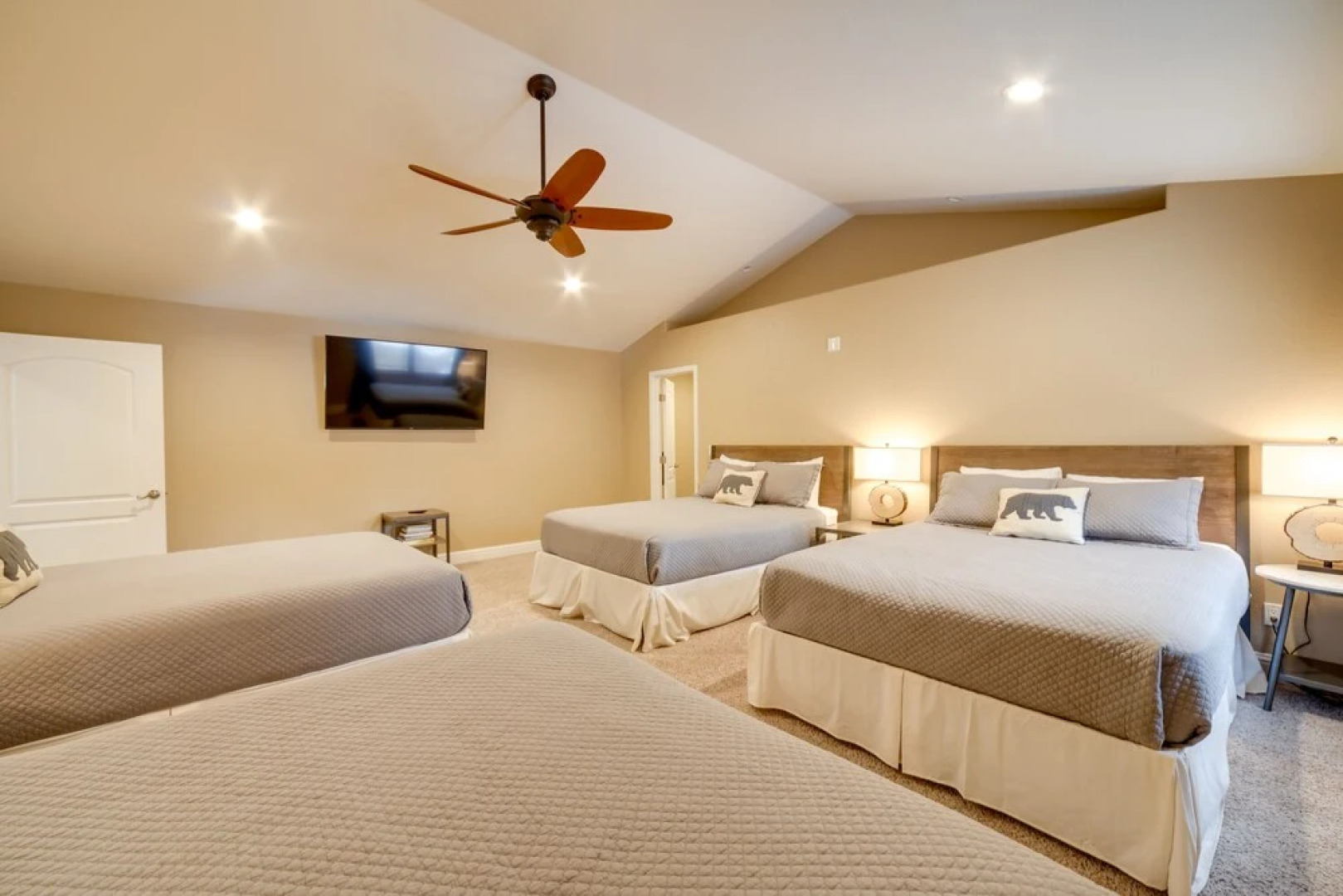 4 Mi to Ski Mt Rose: Sleek Reno-lake Tahoe Home