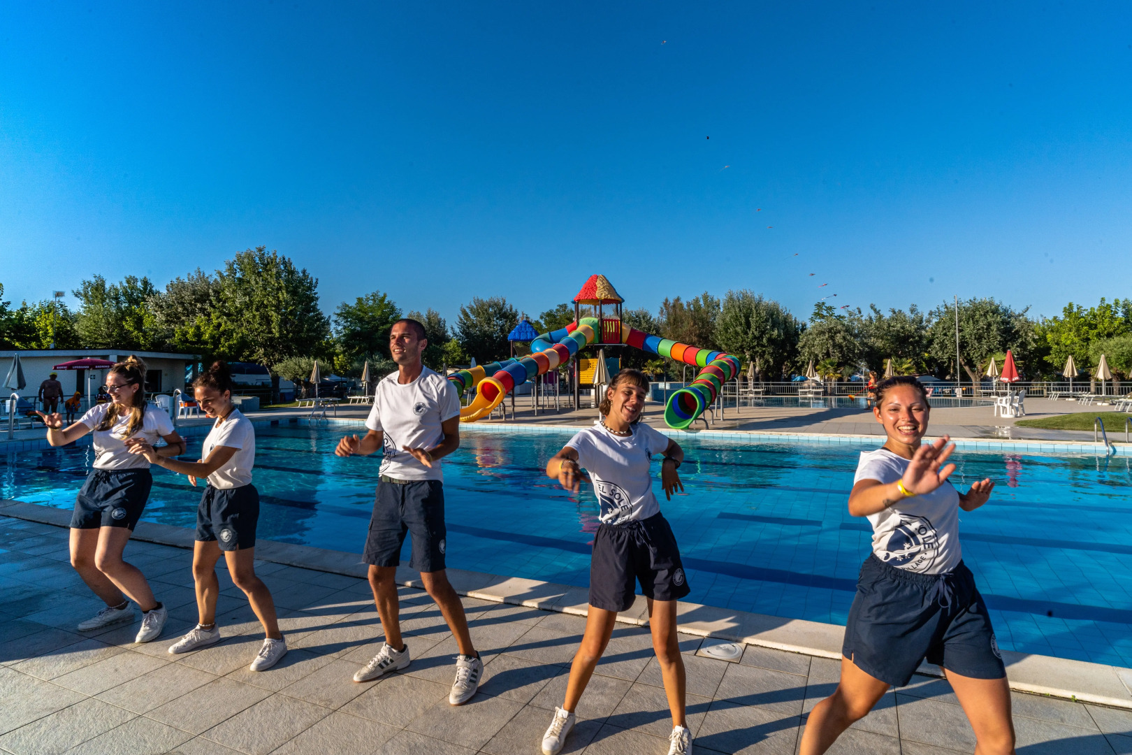 Club Del Sole Stork Family Collection