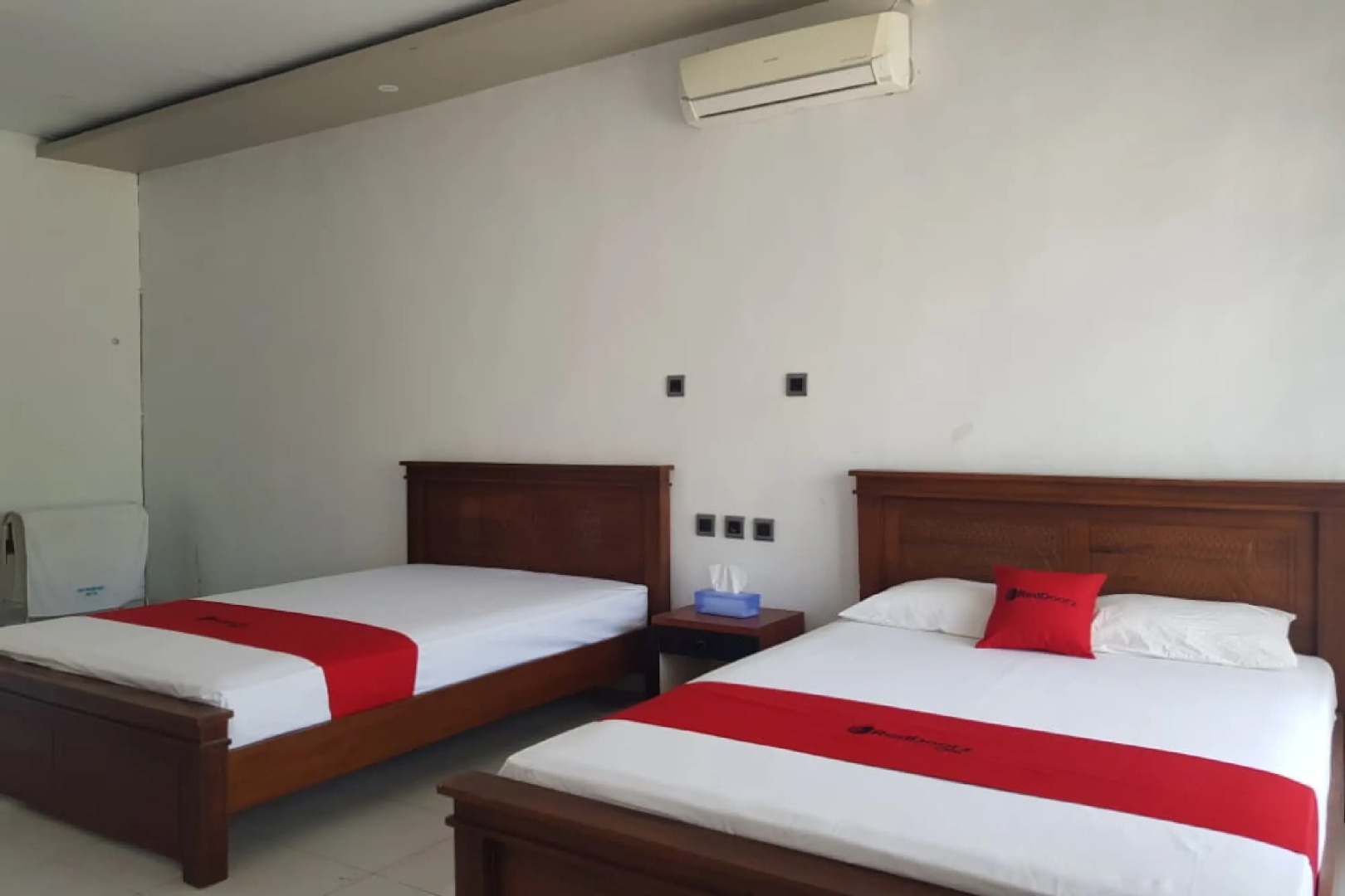 RedDoorz near Pantai Timba Batu Lombok