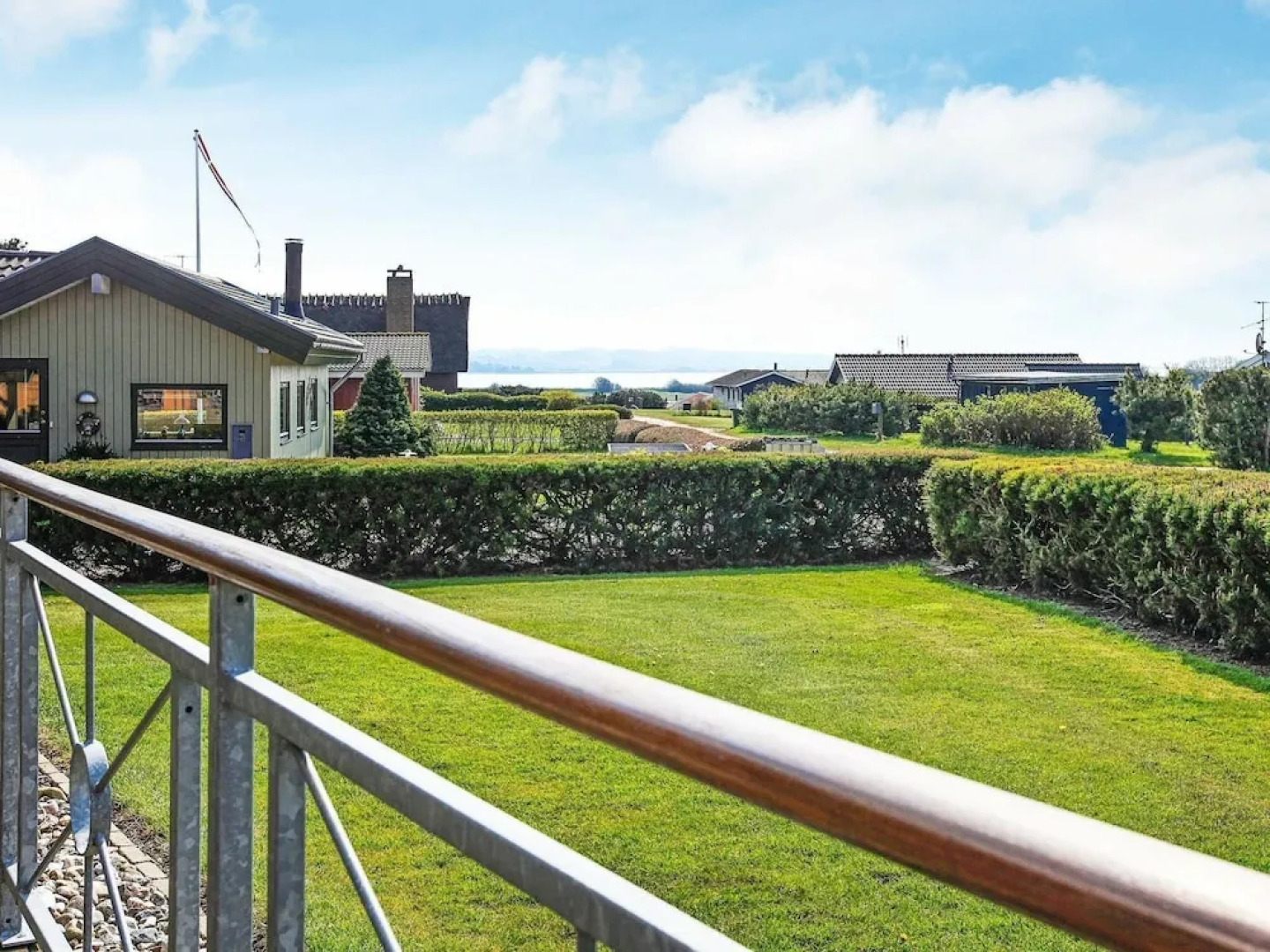 Modern Holiday Home in Millinge Near Sea