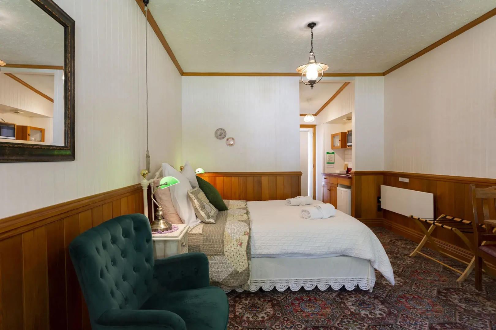Settlers Cottage Motel