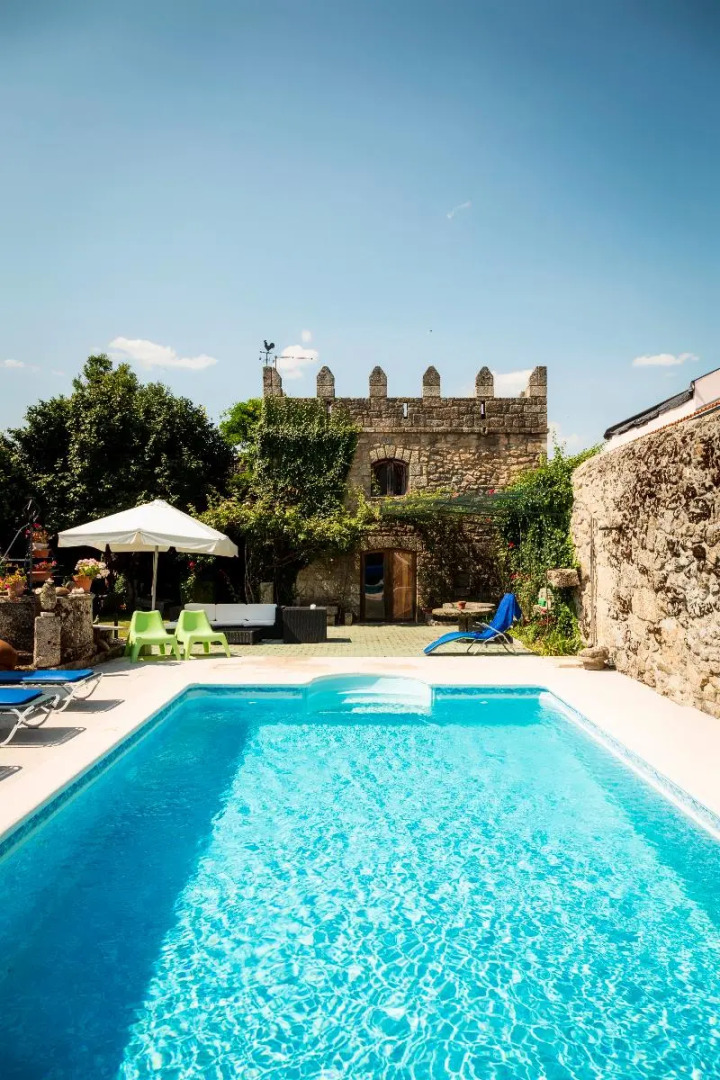 Solar Sampaio E Melo