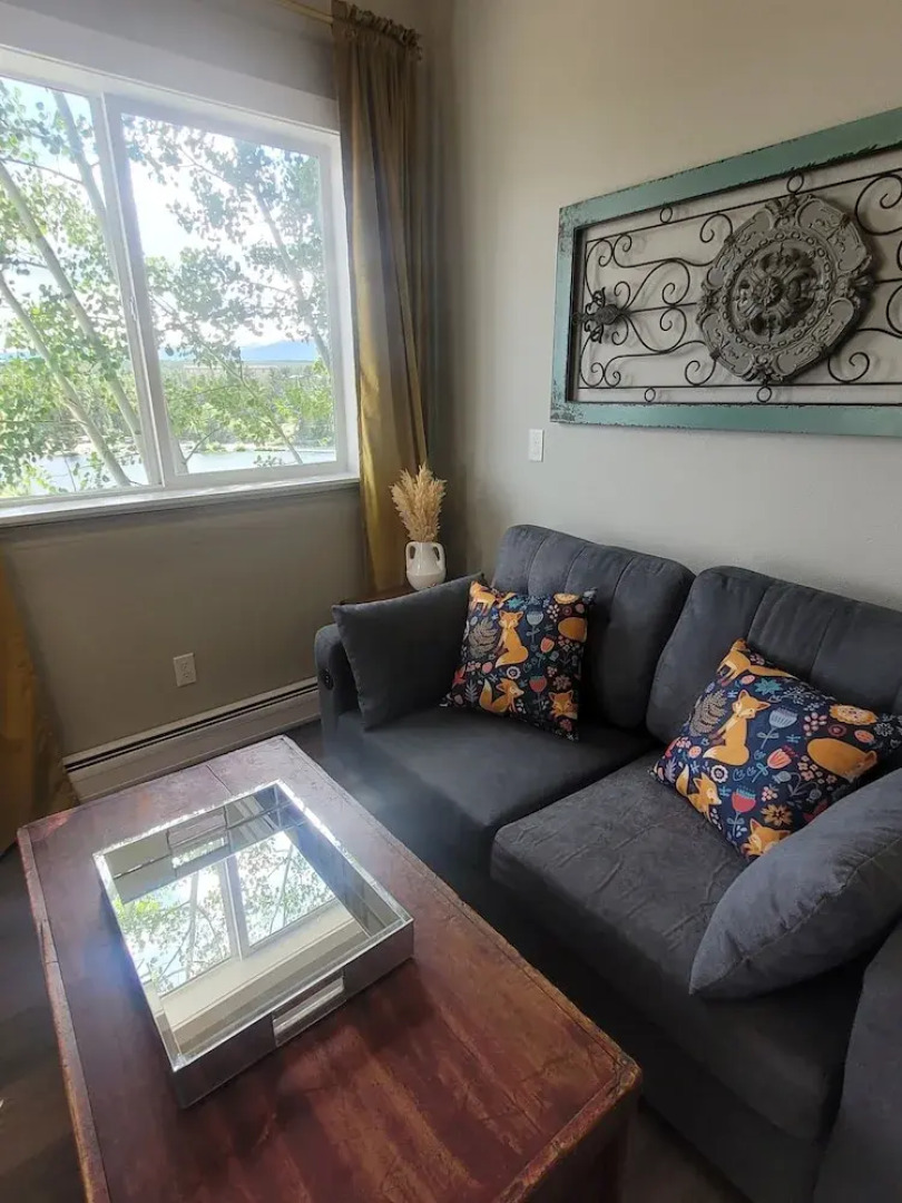 The Hand Hotel Bed & Breakfast