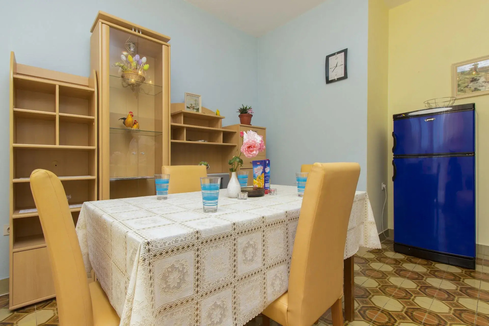 Apartment Vince - free parking: A2 plavi Primosten, Riviera Sibenik