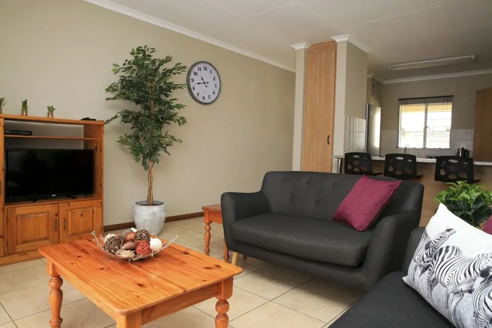 African Eagle Apartments