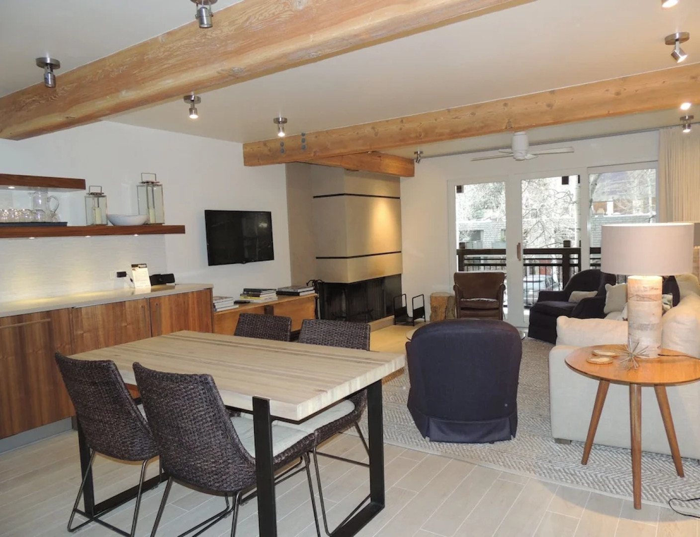 Lift One Condominiums