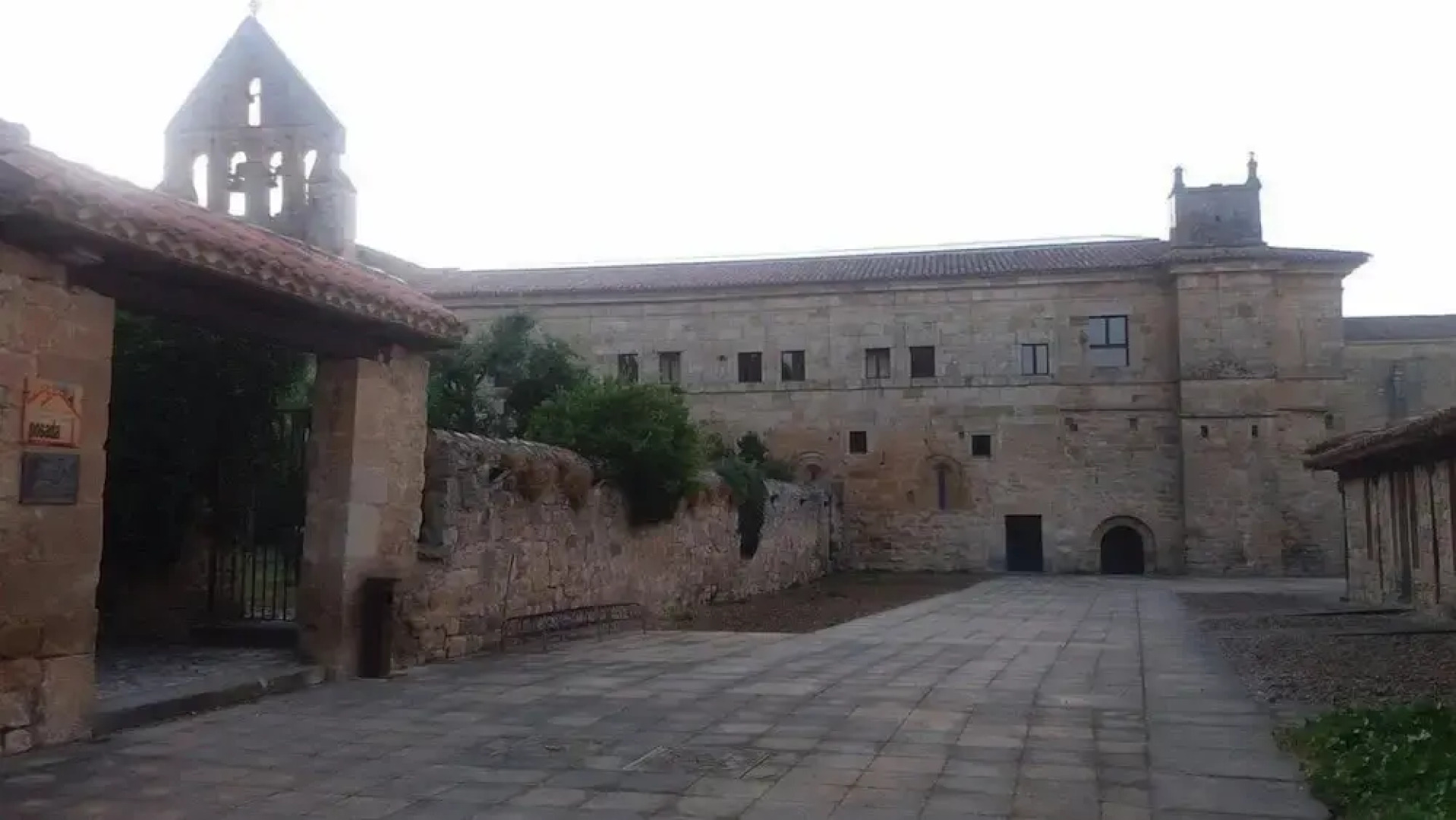 Posada Santa Maria La Real