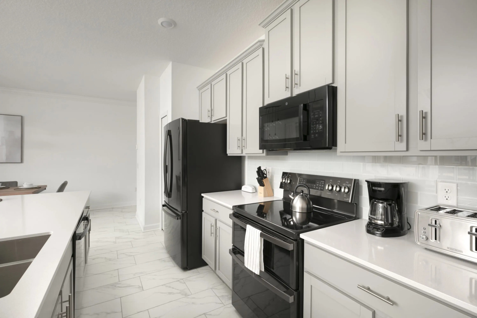 New Luxury Townhome with private pool near Disney