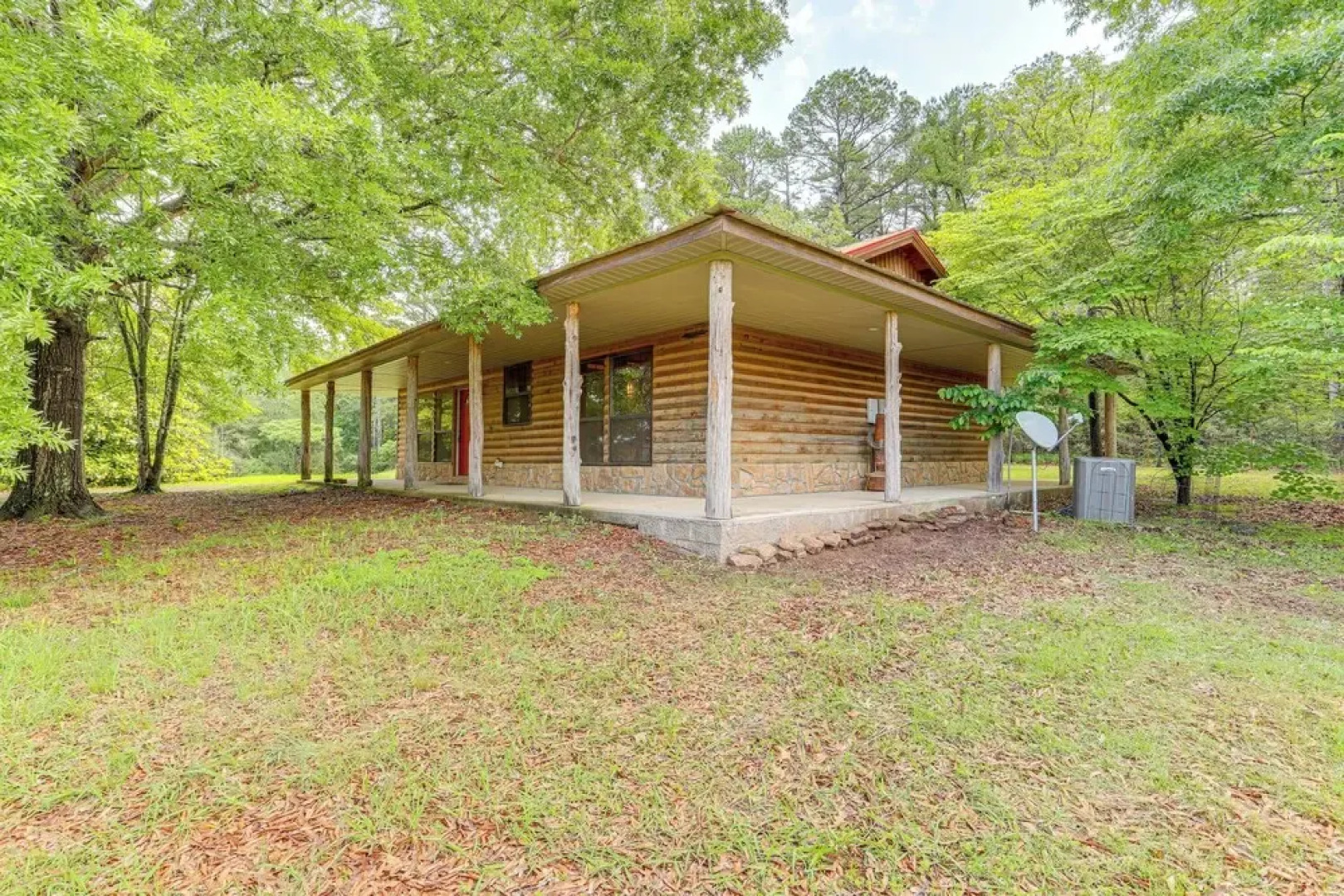 Tumbling Shoals Cabin < 1 Mi to Beaches & Boating!