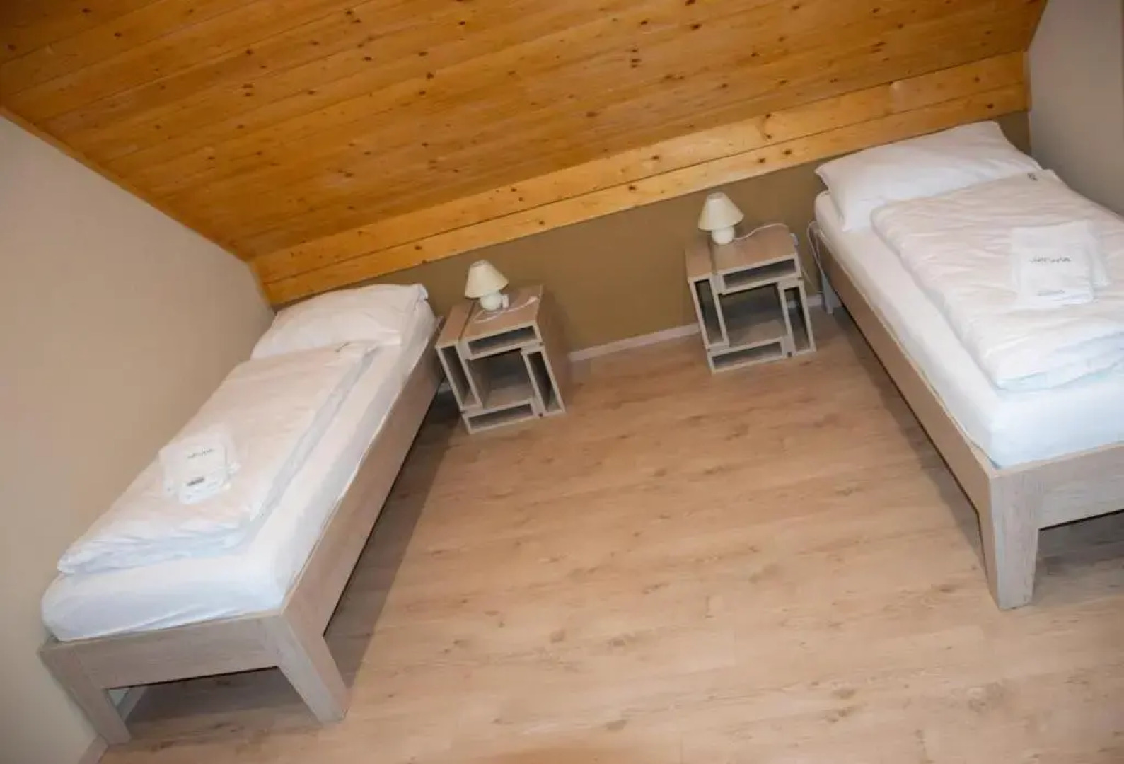 youth hostel arsviva