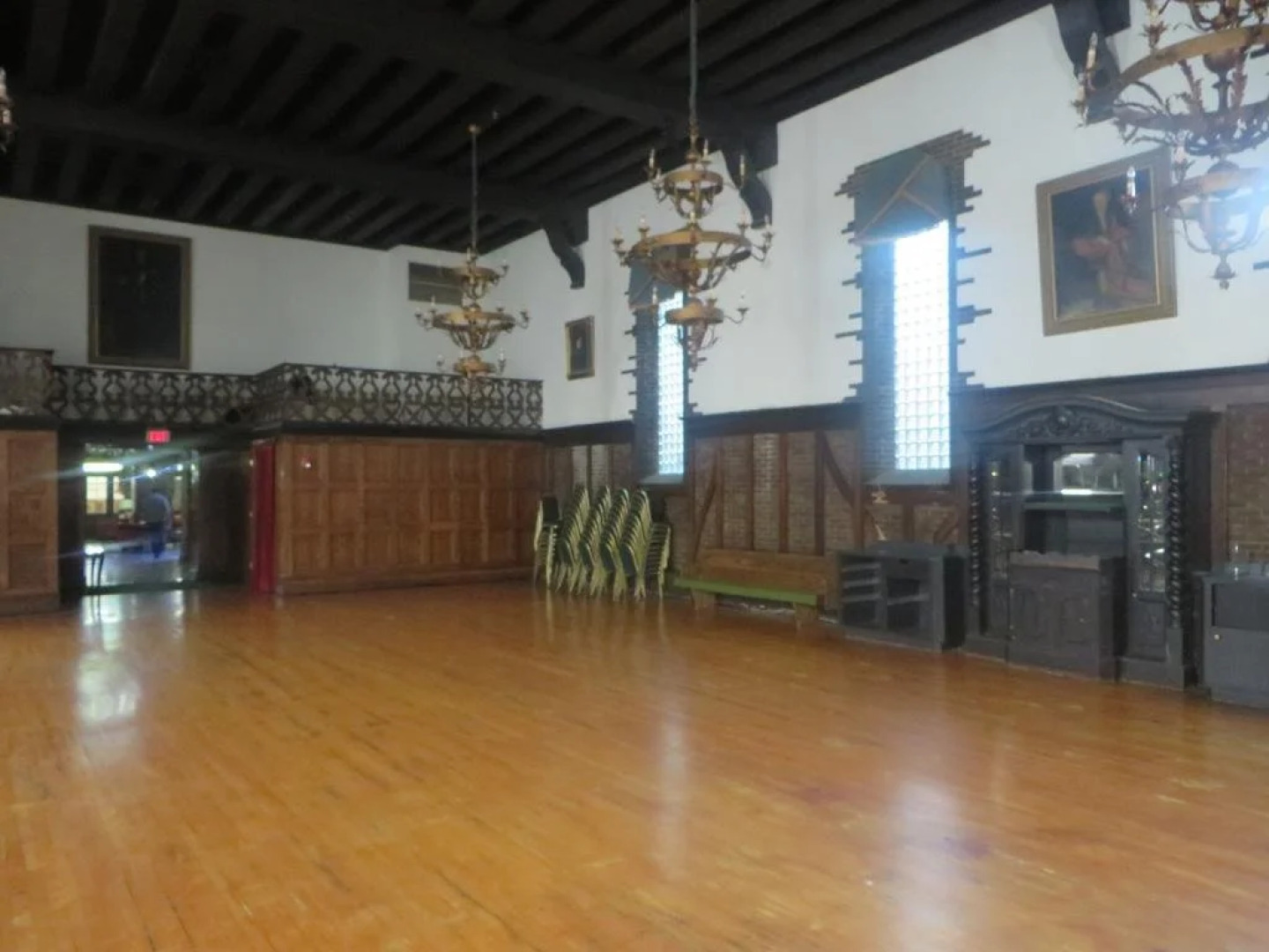 Urbana Landmark Hotel