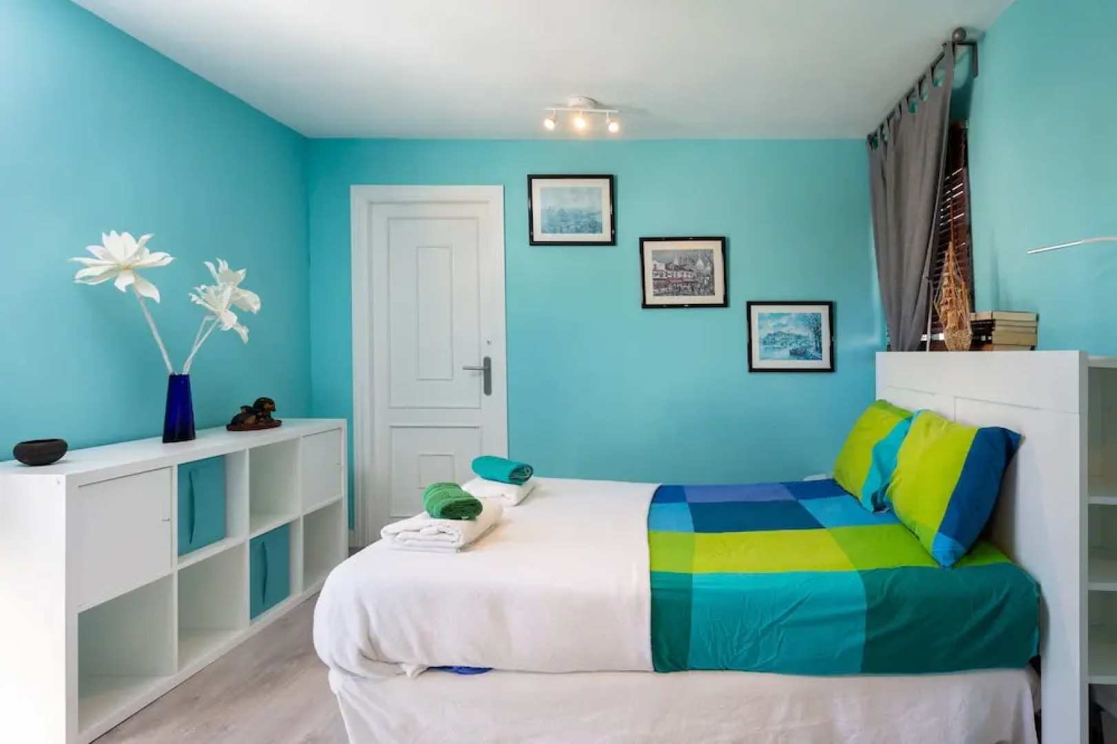 HomeLike Stunning Sea Front House with Wifi