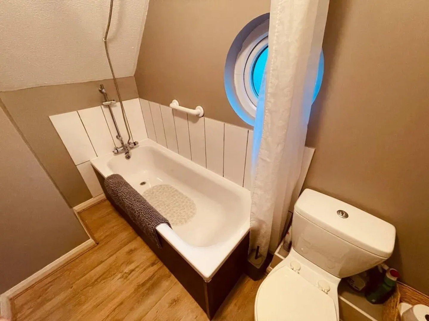 Beautiful Cosy Cottage in Aberporth