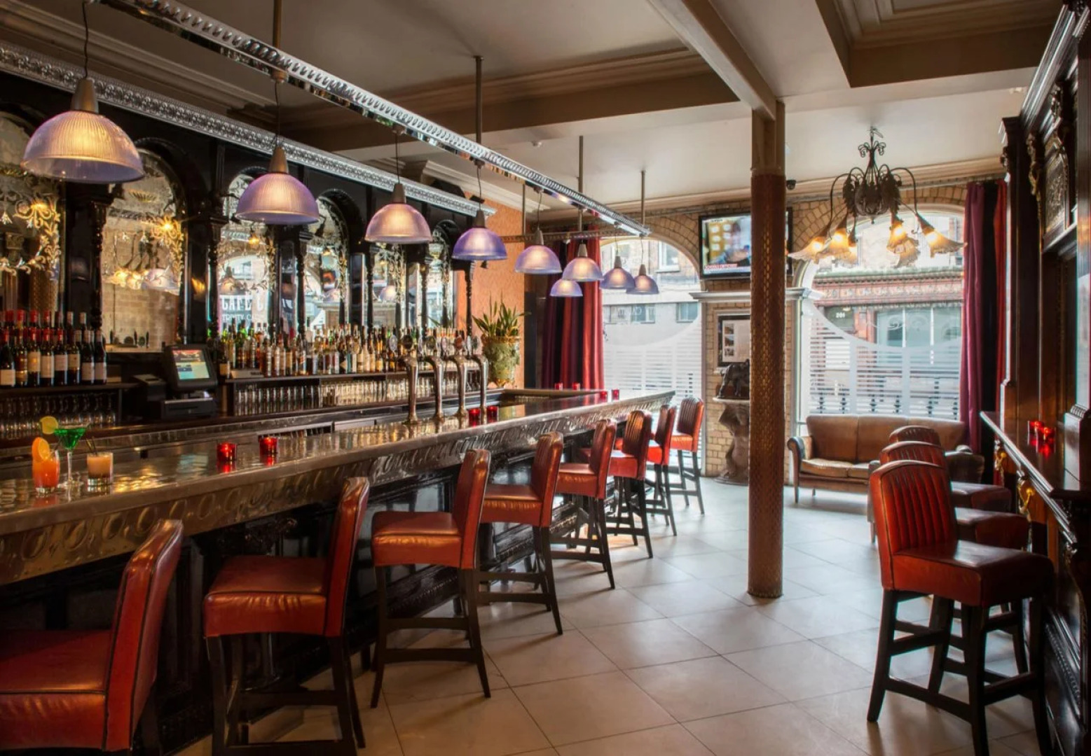 The Trinity City Hotel