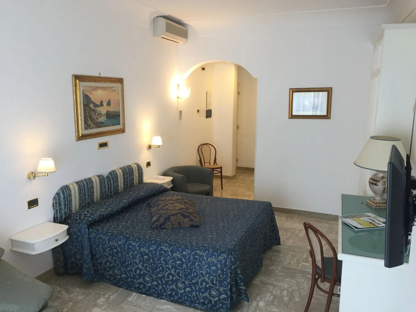 Bougainville Luxury Boutique Hotel