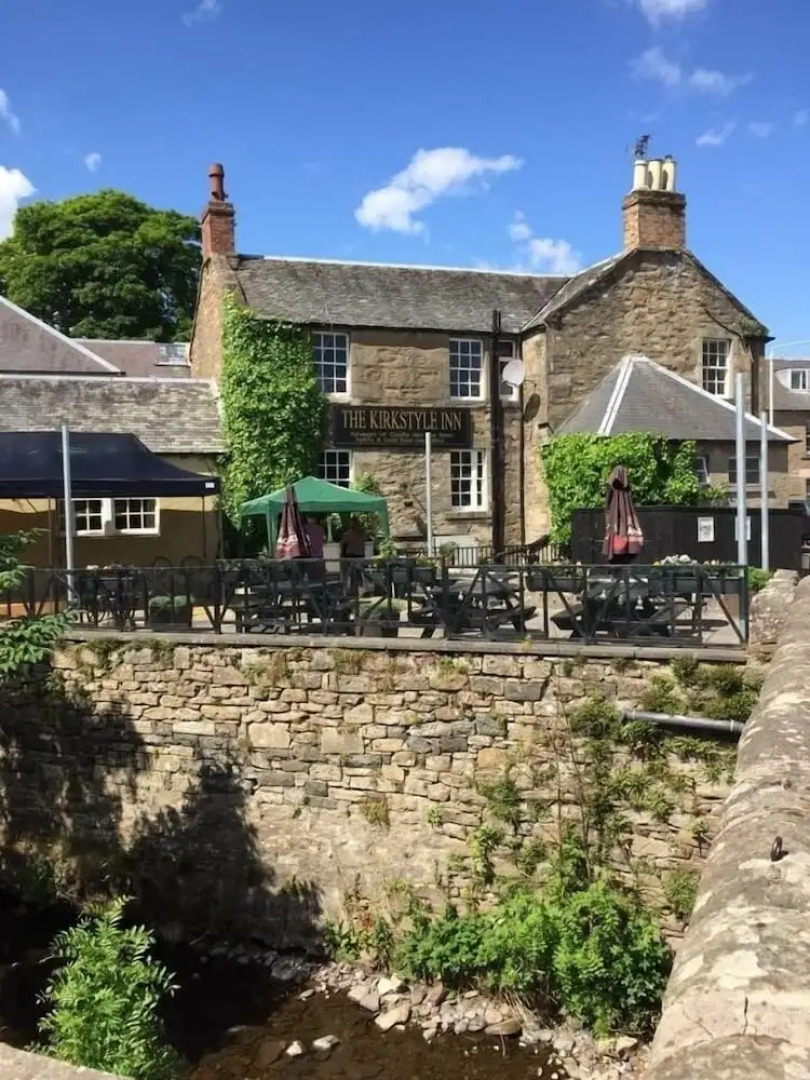 The Kirkstyle Inn & Rooms