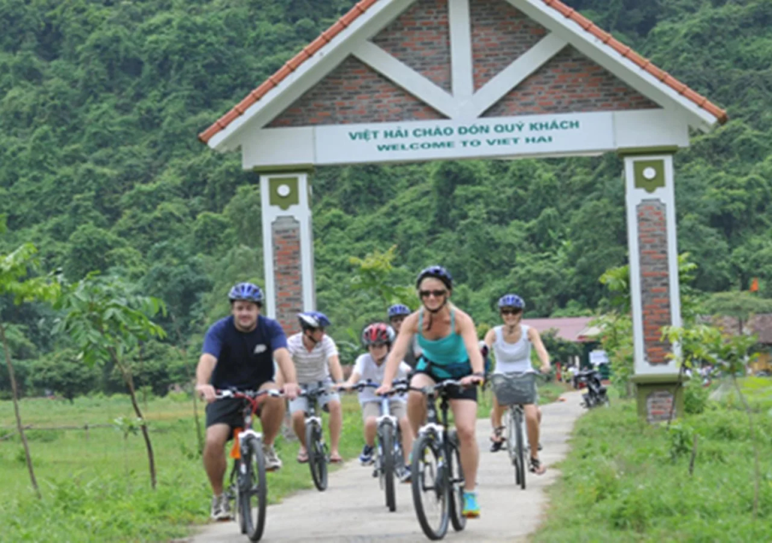 Cat Ba Green Hotel