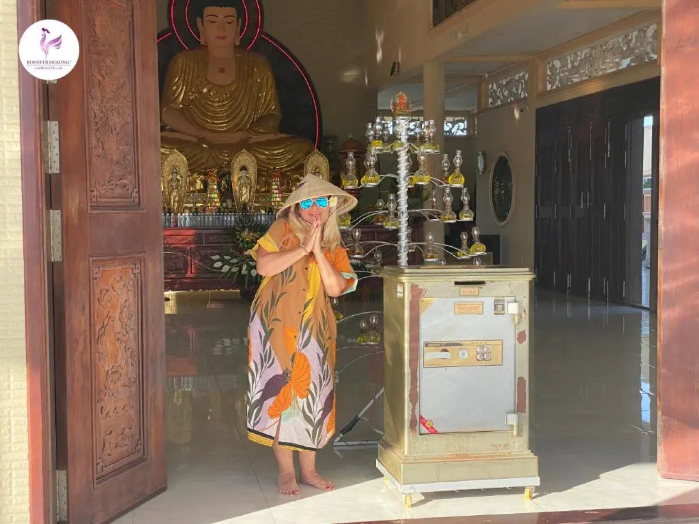 Rooster Mekong Garden & Villas