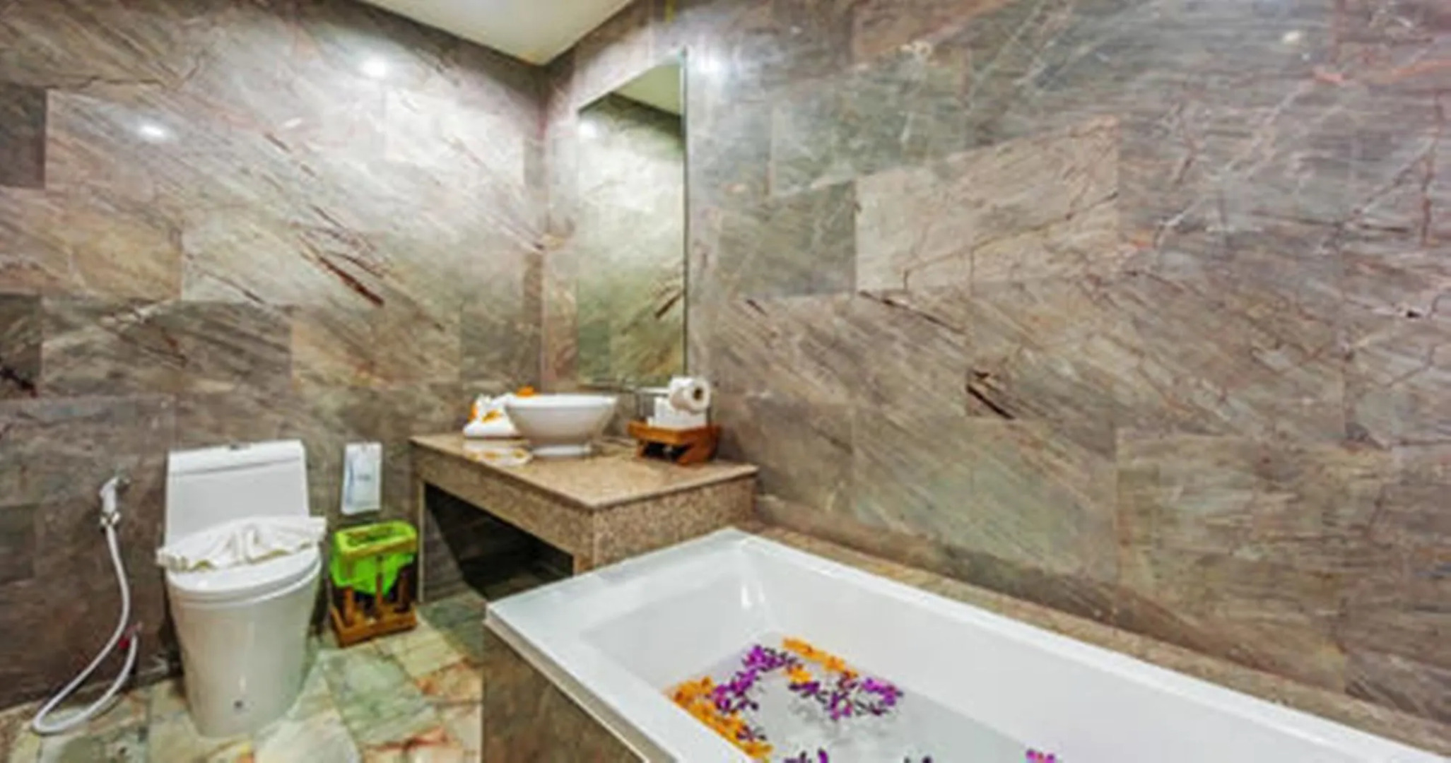 Отель Ocean Pie Phuket