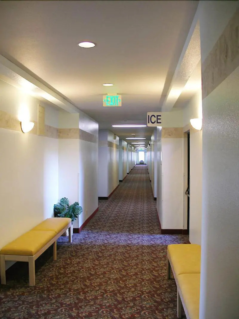 Edgewater Inn and Suites, an Ascend Collection Hotel