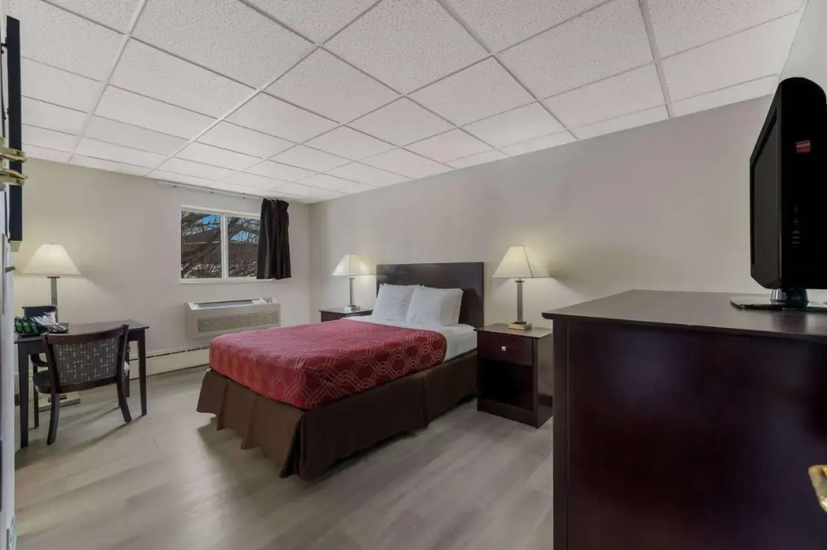 Americas Best Inns Iron Mounta