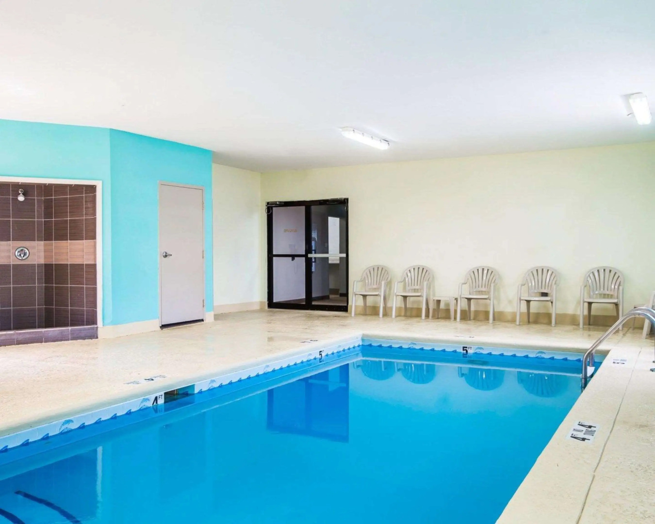 Days Inn by Wyndham McDonough