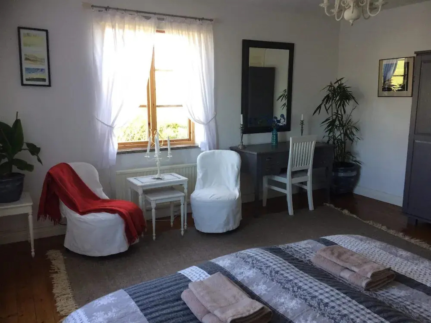 Gården mellan Slotten