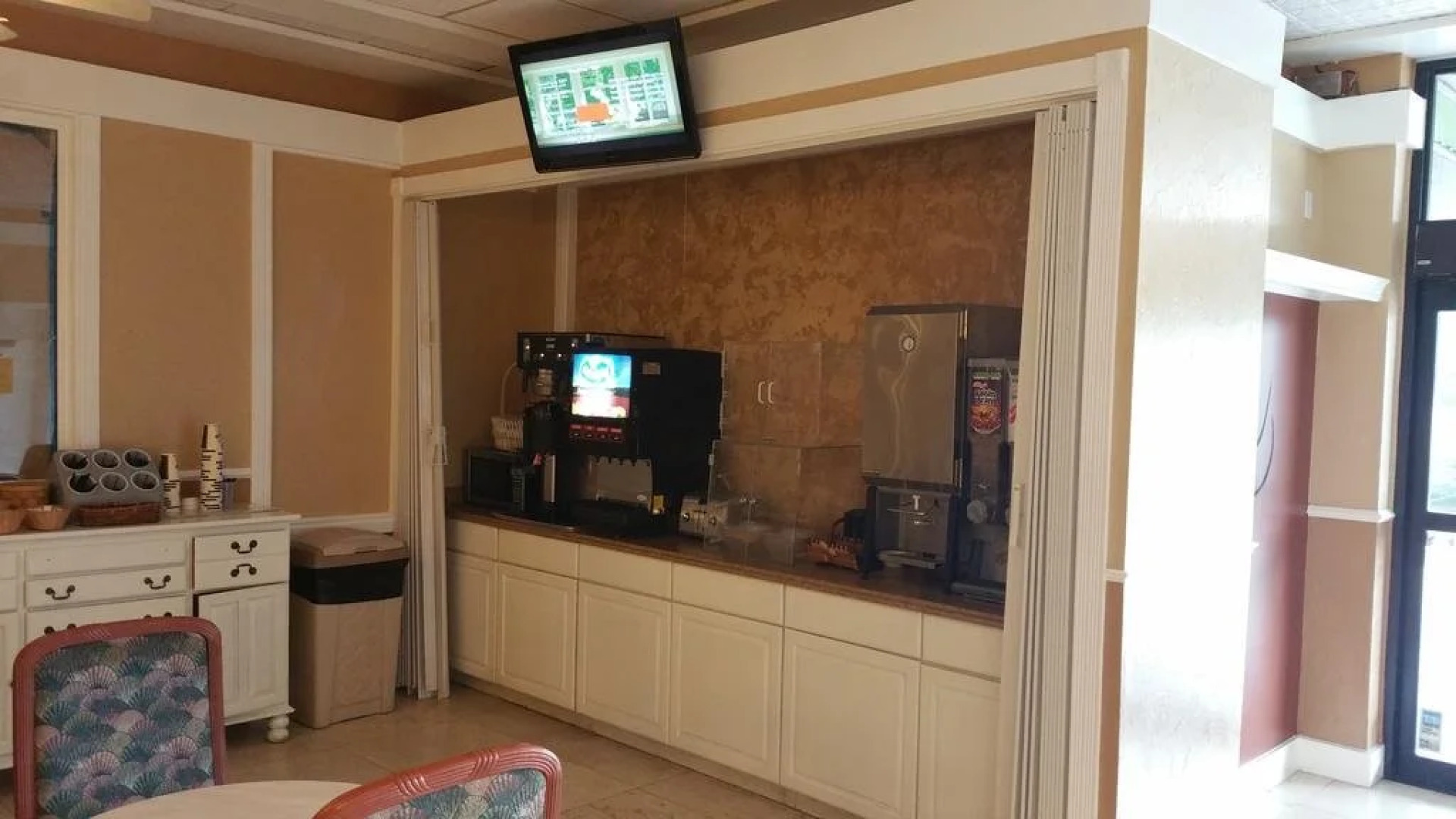 Imperial Swan Hotel & Suites