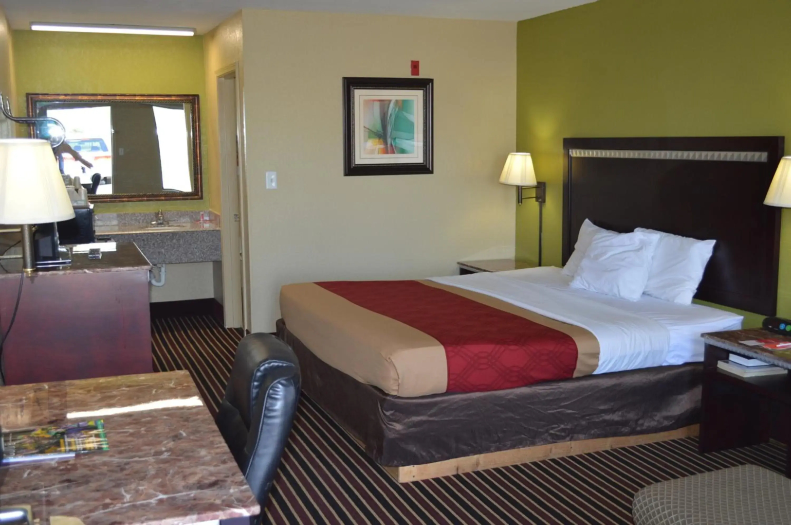 Econo Lodge Lake Charles University Area