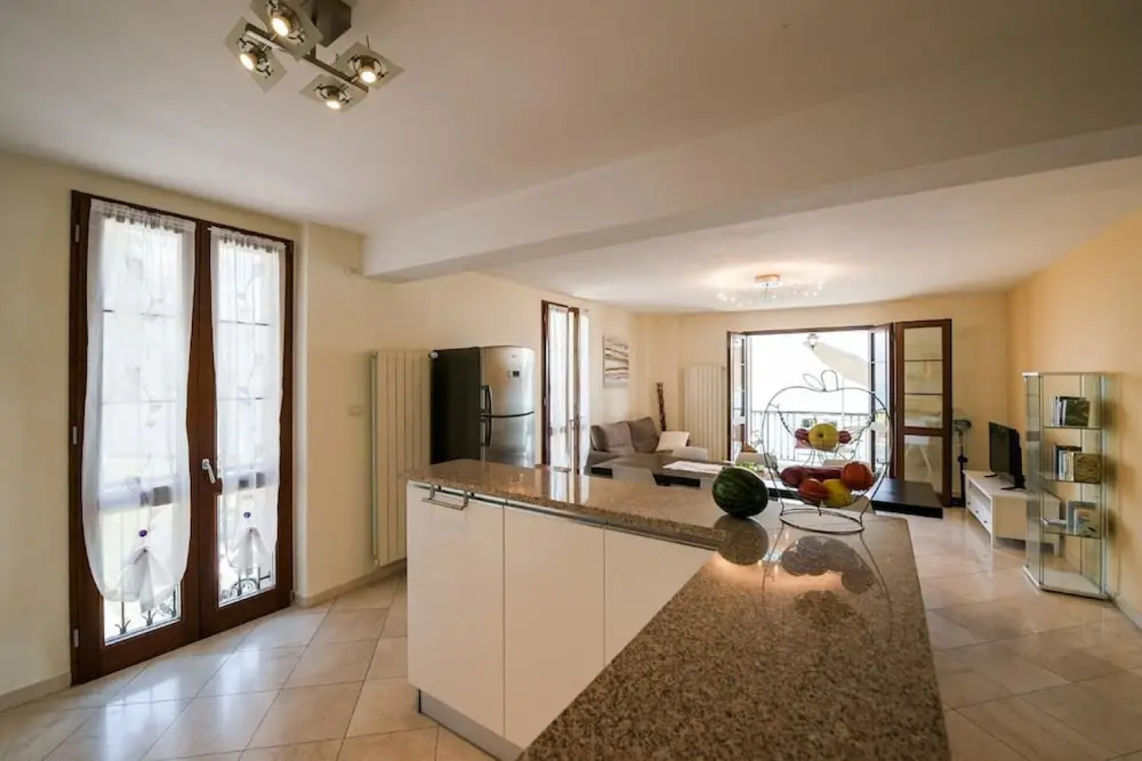 Giulia Apartment With Lake View in Verbania